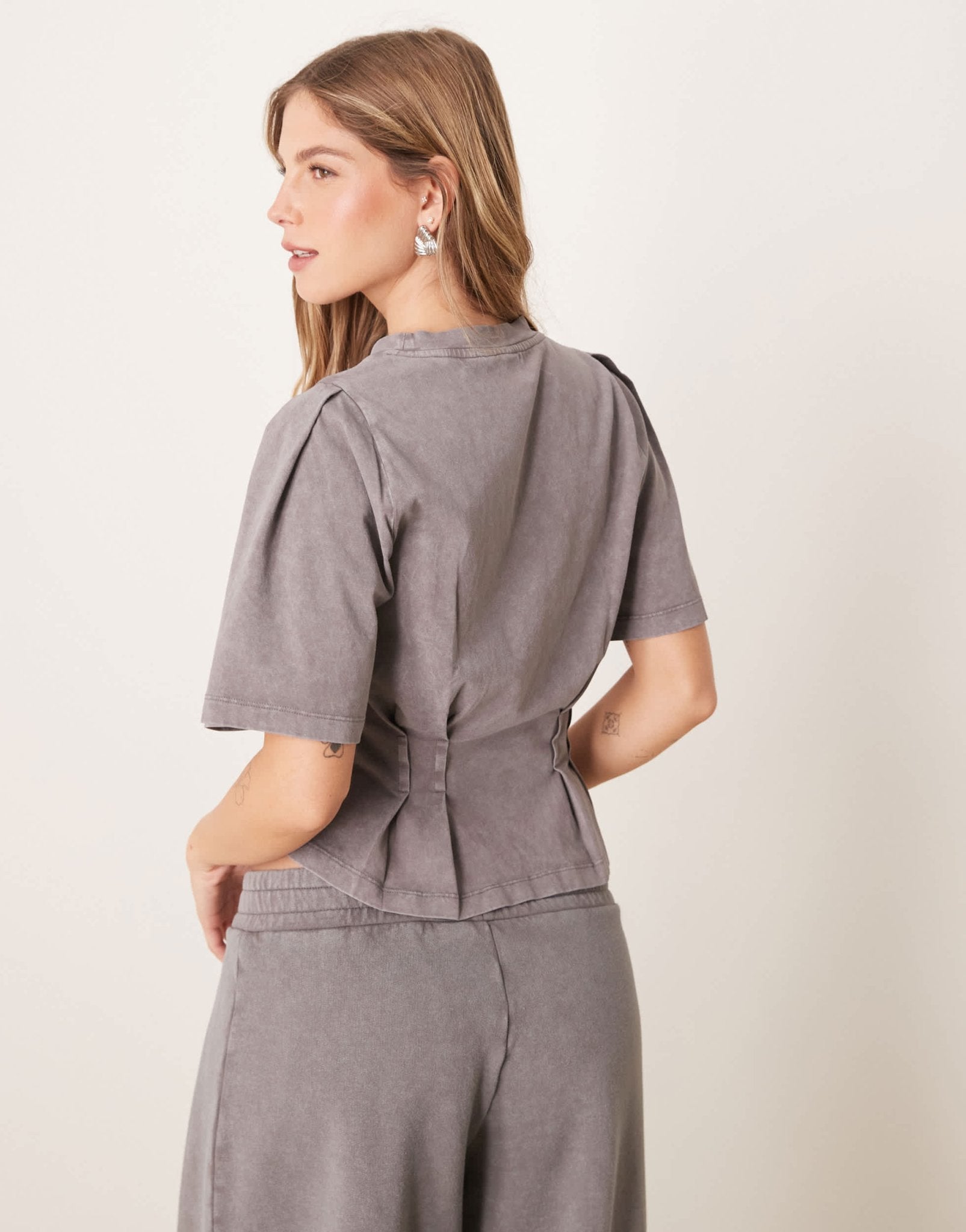 ASOS DESIGN seam detail short sleeve corset waist t-shirt in washed grey - ASOS Sample Sale EU Store
