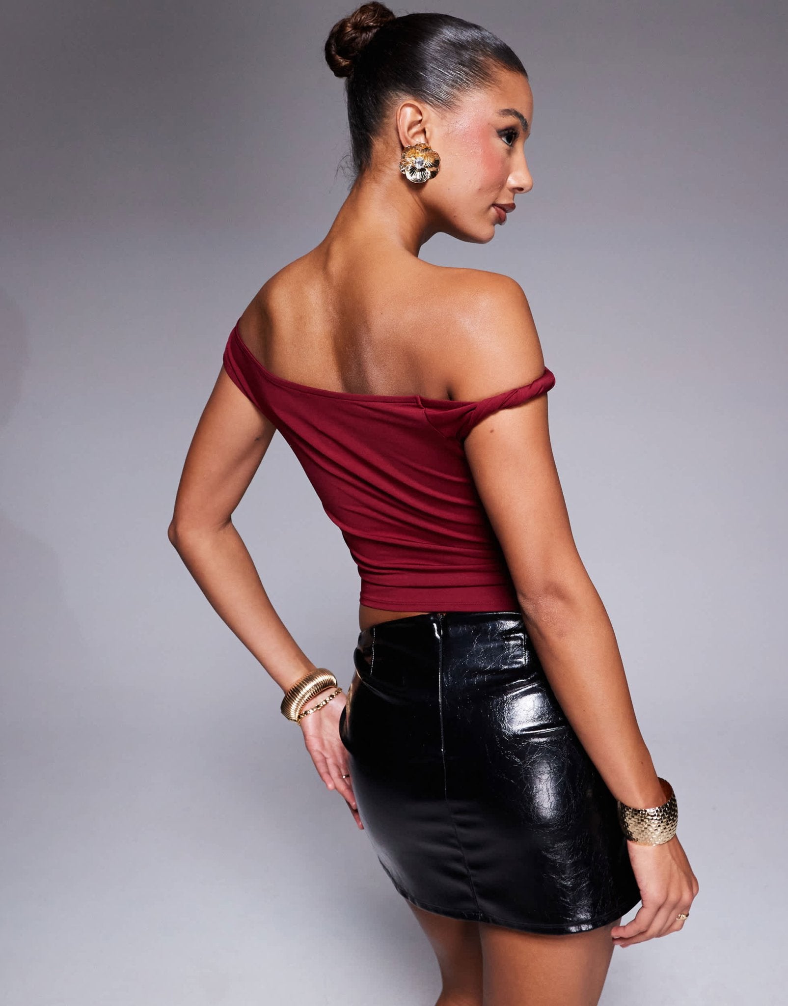 ASOS DESIGN slinky twisted off the shoulder asymmetric top in burgundy - ASOS Sample Sale EU Store