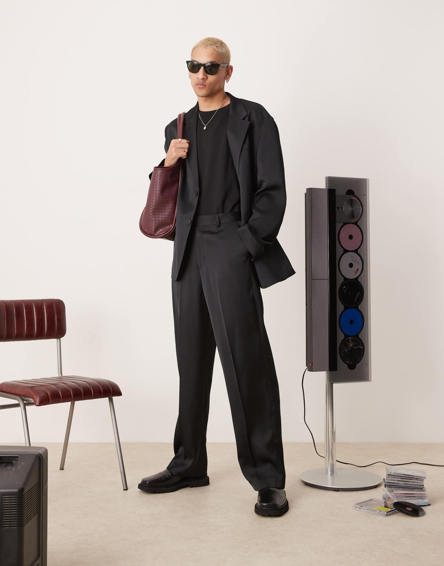 ASOS DESIGN slouchy oversized suit jacket in black satin - ASOS Sample Sale EU Store