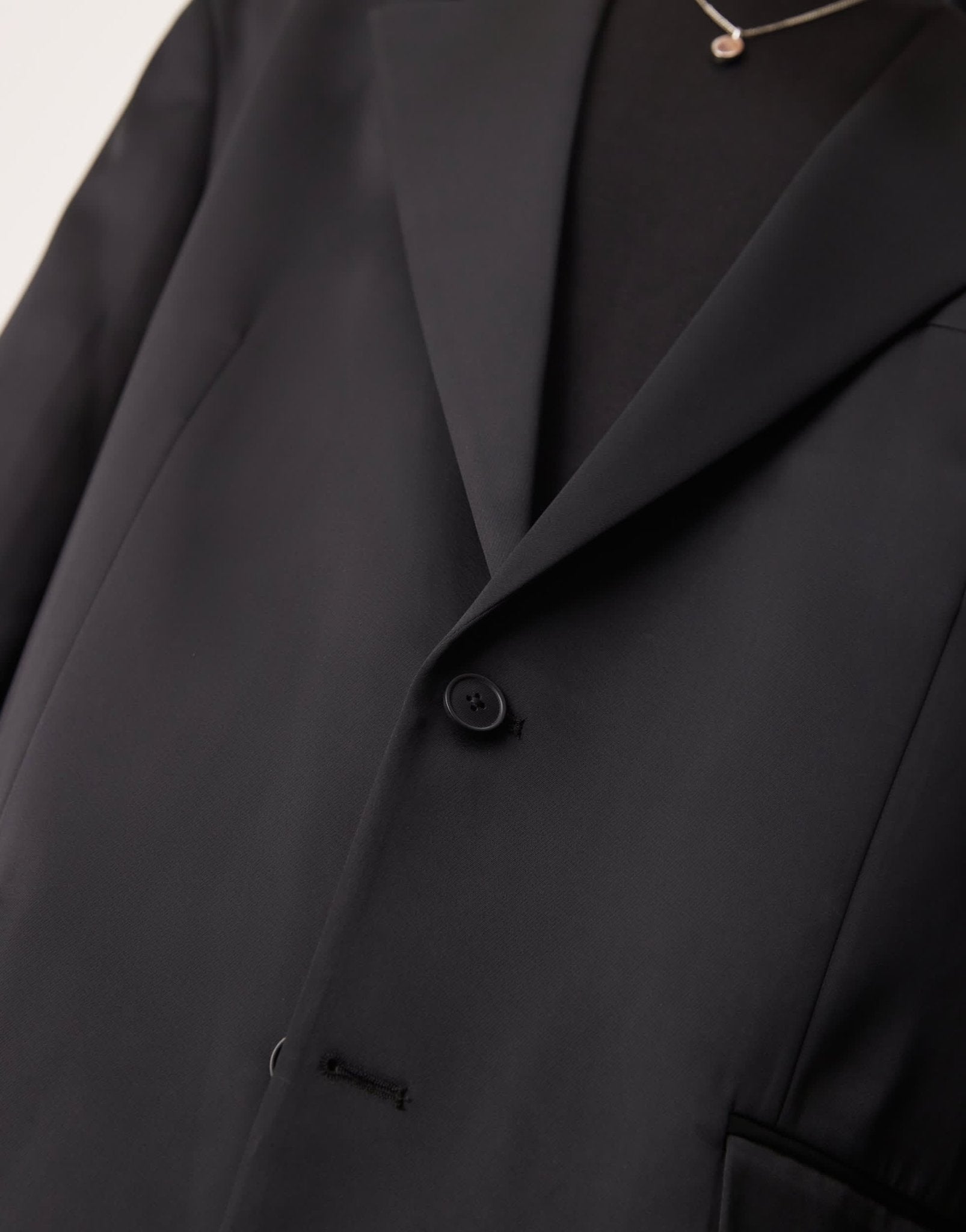 ASOS DESIGN slouchy oversized suit jacket in black satin - ASOS Sample Sale EU Store
