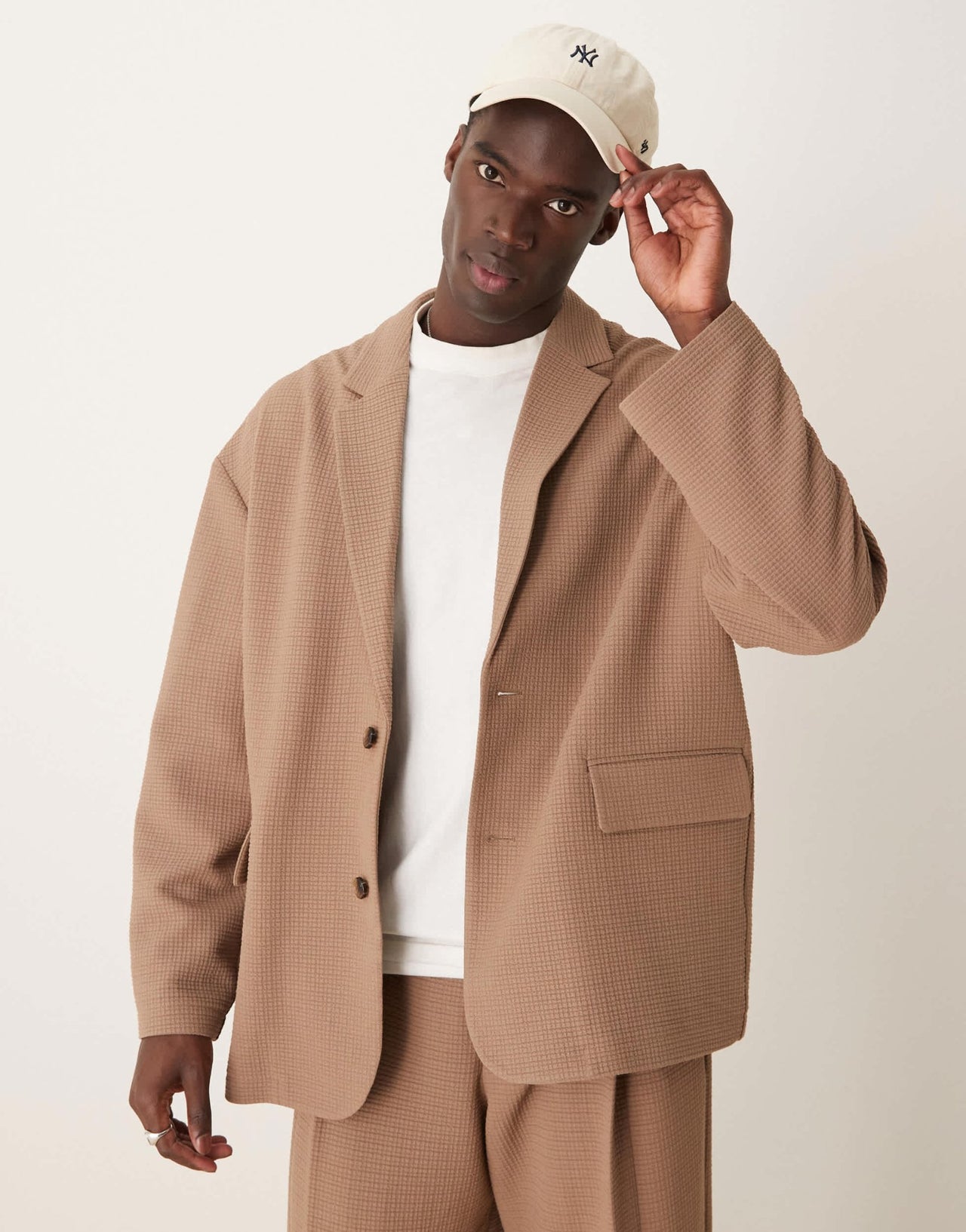ASOS DESIGN slouchy oversized suit jacket in brown seersucker - ASOS Sample Sale EU Store