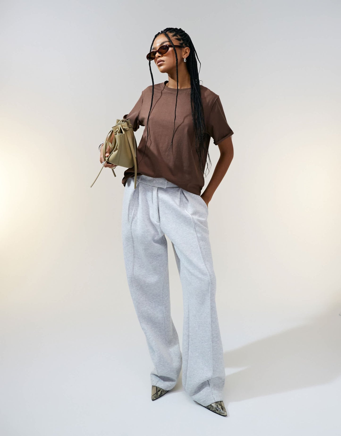 ASOS DESIGN slouchy raw edge regular fit washed t-shirt in chocolate - ASOS Sample Sale EU Store