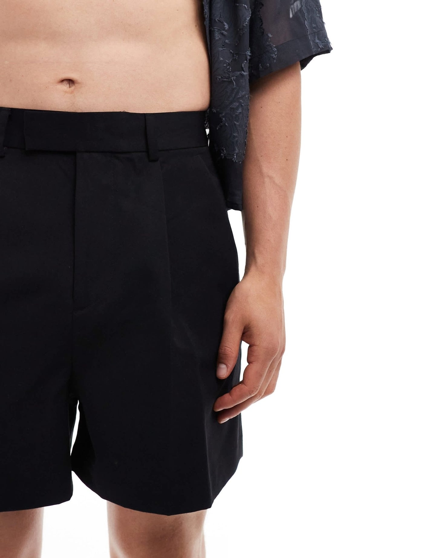 ASOS DESIGN smart cropped bermuda shorts in black - ASOS Sample Sale EU Store