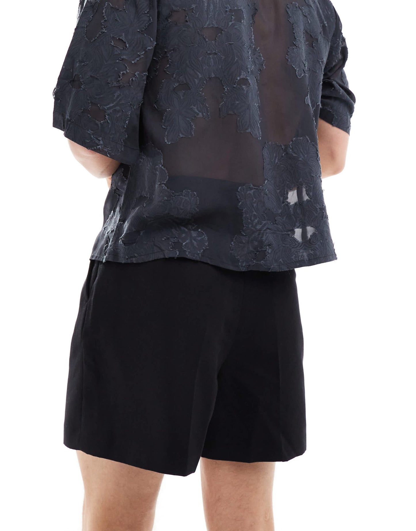 ASOS DESIGN smart cropped bermuda shorts in black - ASOS Sample Sale EU Store
