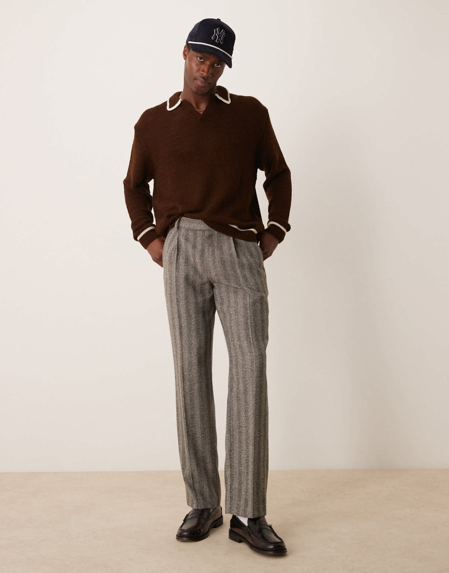 ASOS DESIGN smart straight leg textured trousers with front pleat in grey - ASOS Sample Sale EU Store