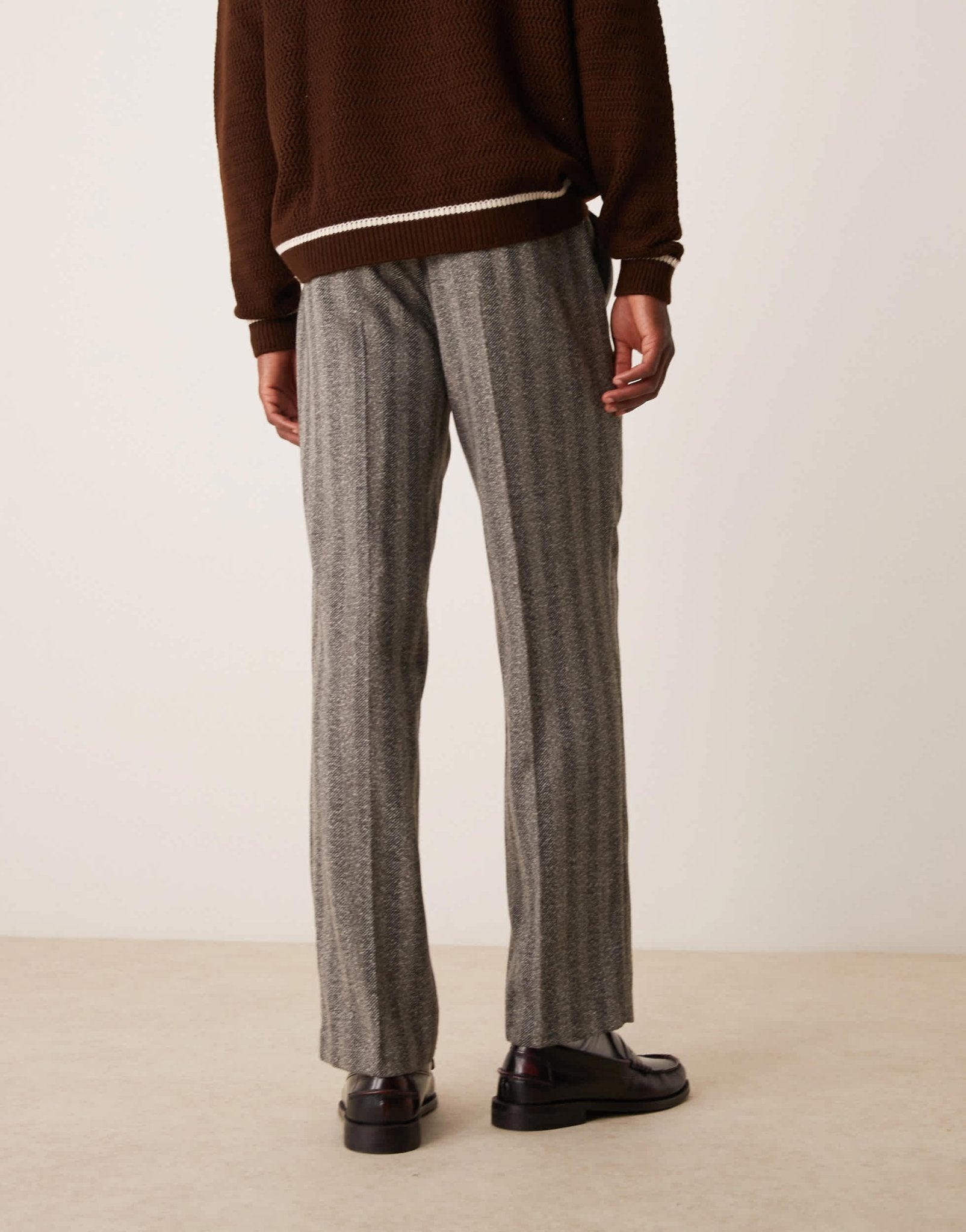 ASOS DESIGN smart straight leg textured trousers with front pleat in grey - ASOS Sample Sale EU Store