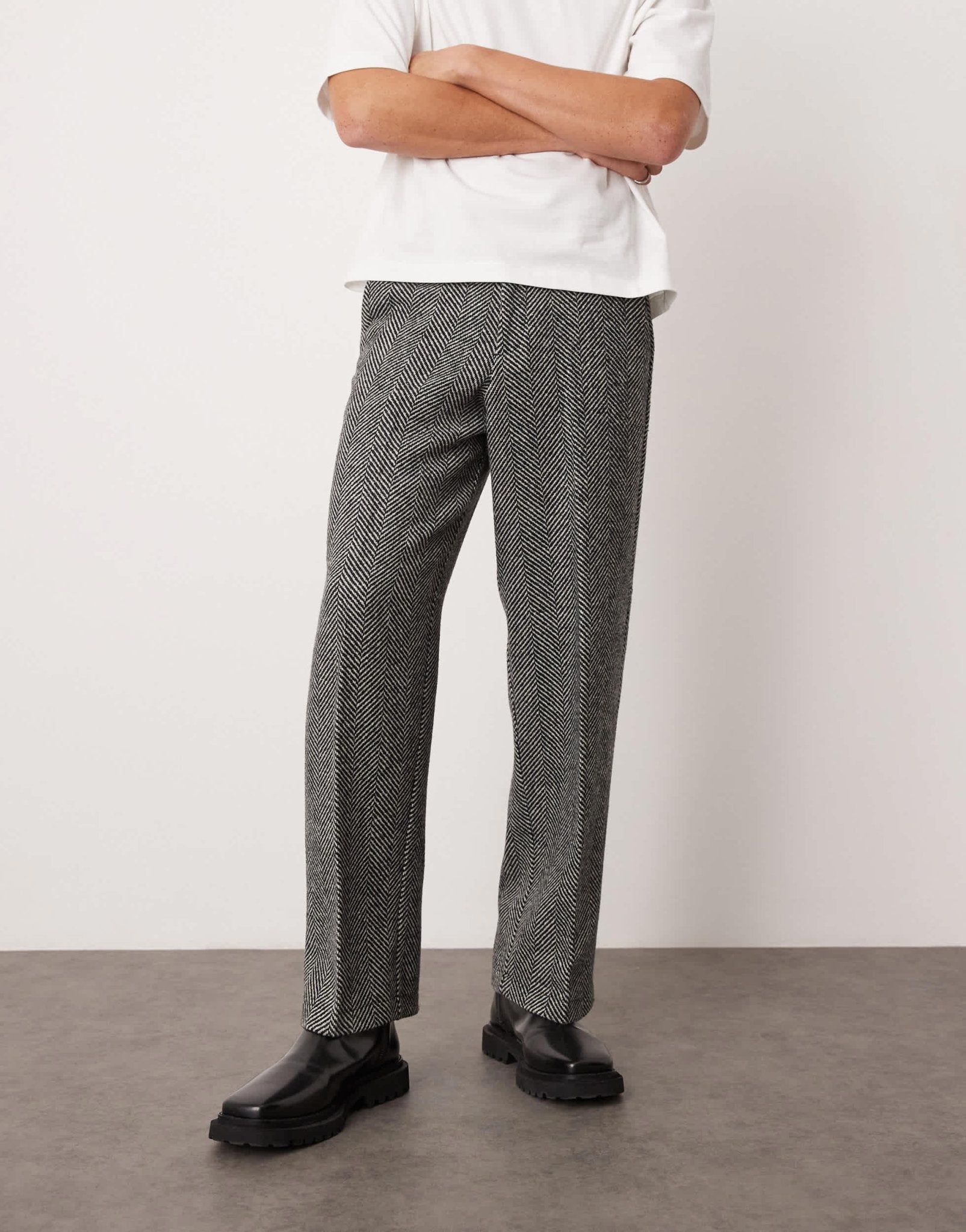 ASOS DESIGN smart wide leg wool blend herringbone trousers in black - ASOS Sample Sale EU Store