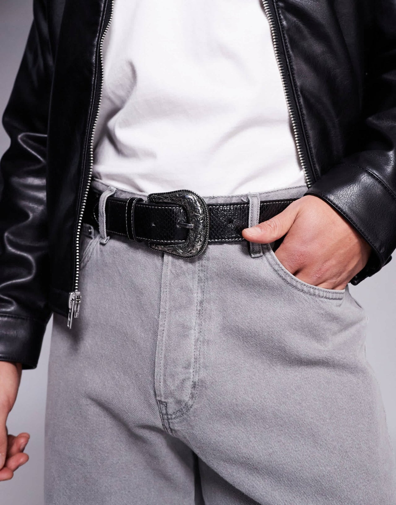 ASOS DESIGN snakeskin western cowboy belt in black faux leather - ASOS Sample Sale EU Store