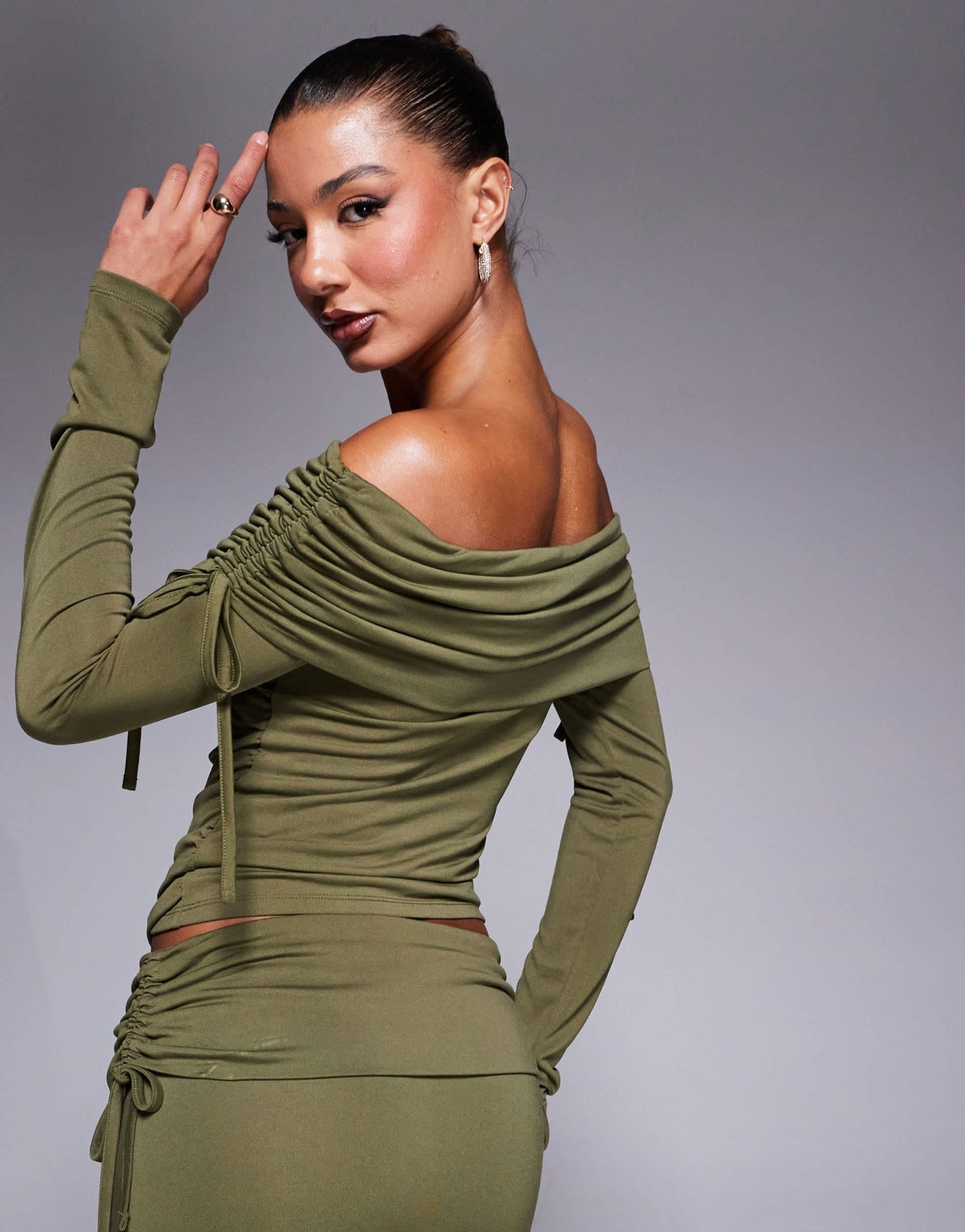 ASOS DESIGN soft handle off shoulder ruched long sleeve top in olive - ASOS Sample Sale EU Store