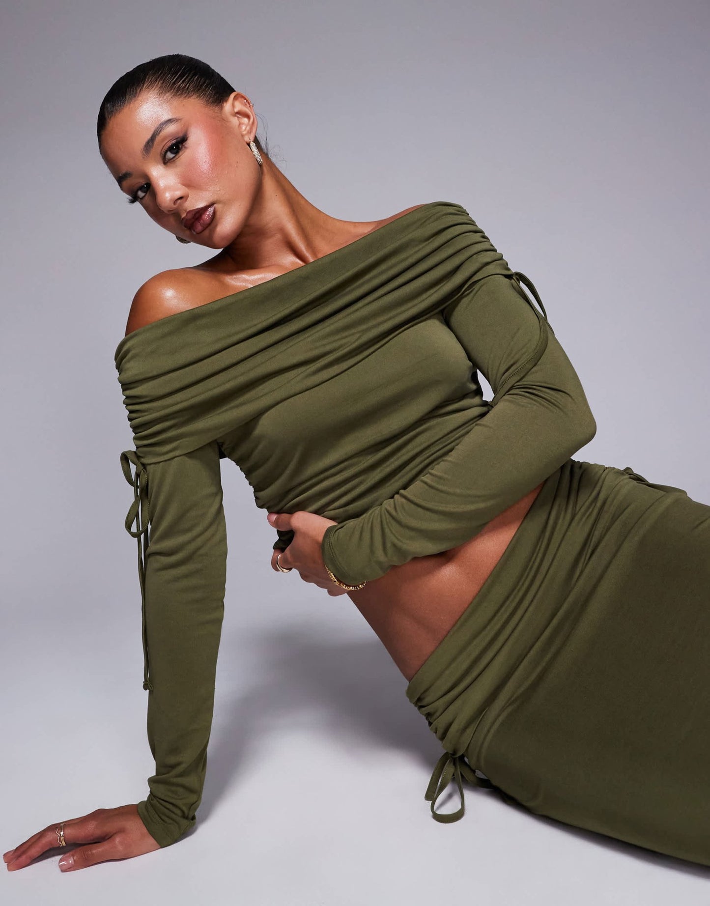 ASOS DESIGN soft handle off shoulder ruched long sleeve top in olive - ASOS Sample Sale EU Store