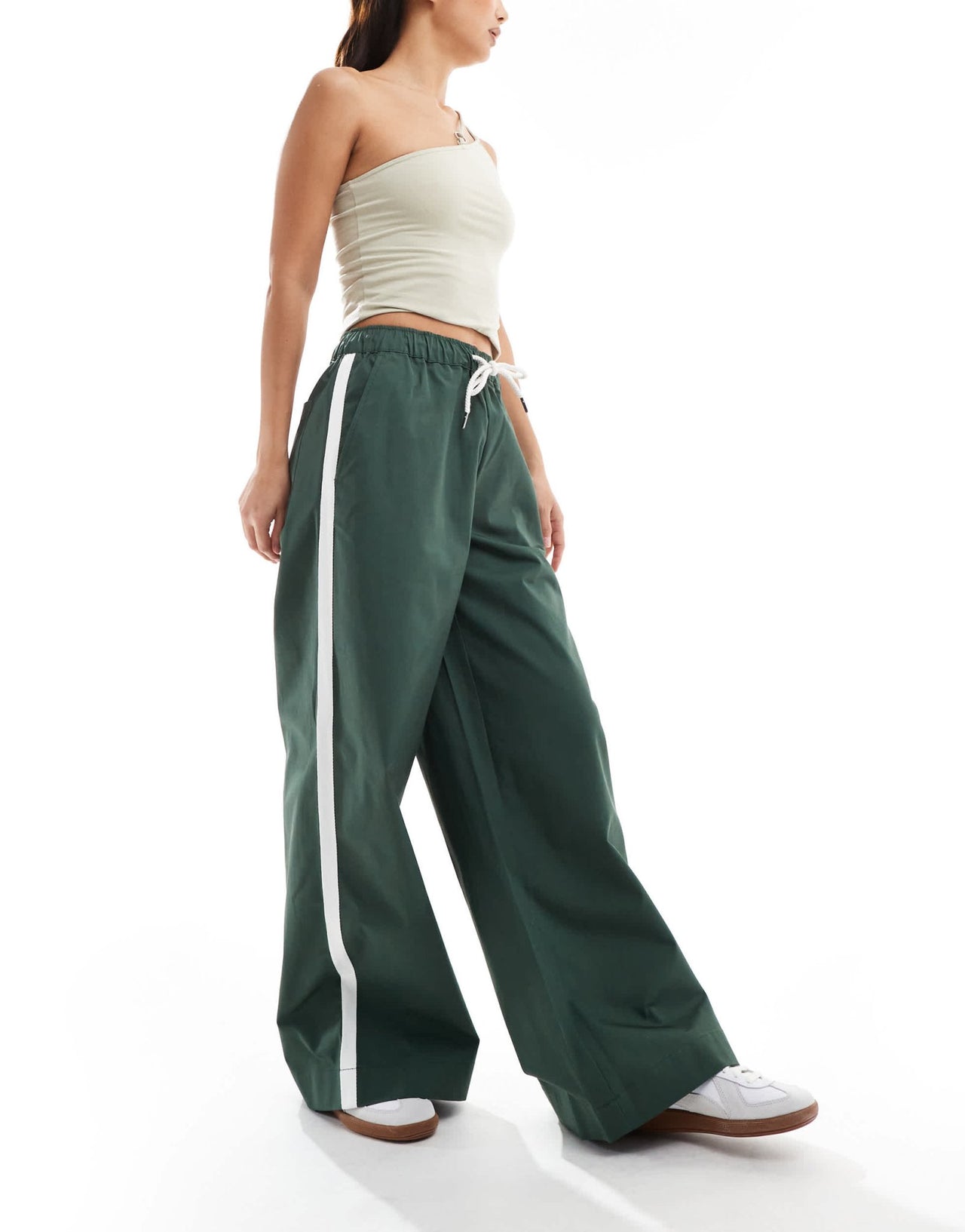 ASOS DESIGN sporty pull on trouser in green - ASOS Sample Sale EU Store