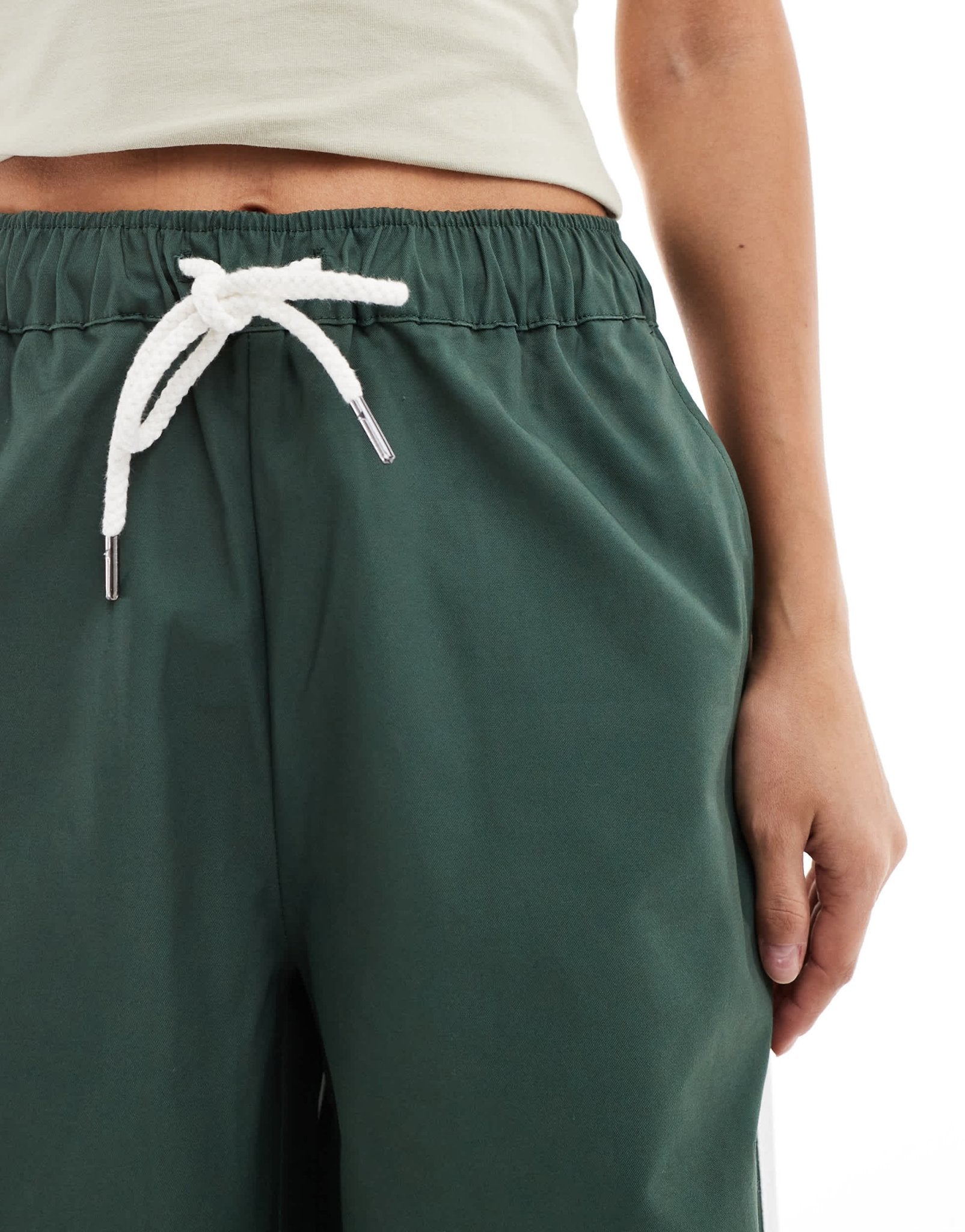 ASOS DESIGN sporty pull on trouser in green - ASOS Sample Sale EU Store
