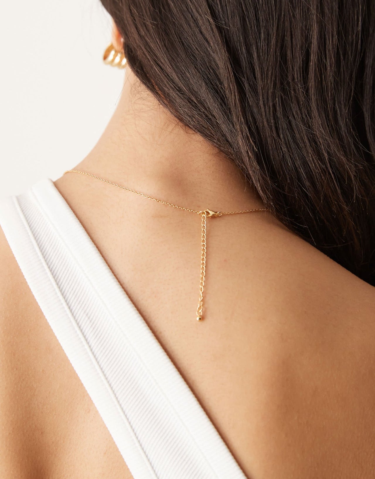 ASOS DESIGN stainless steel short necklace with faux pearl detail in gold tone - ASOS Sample Sale EU Store