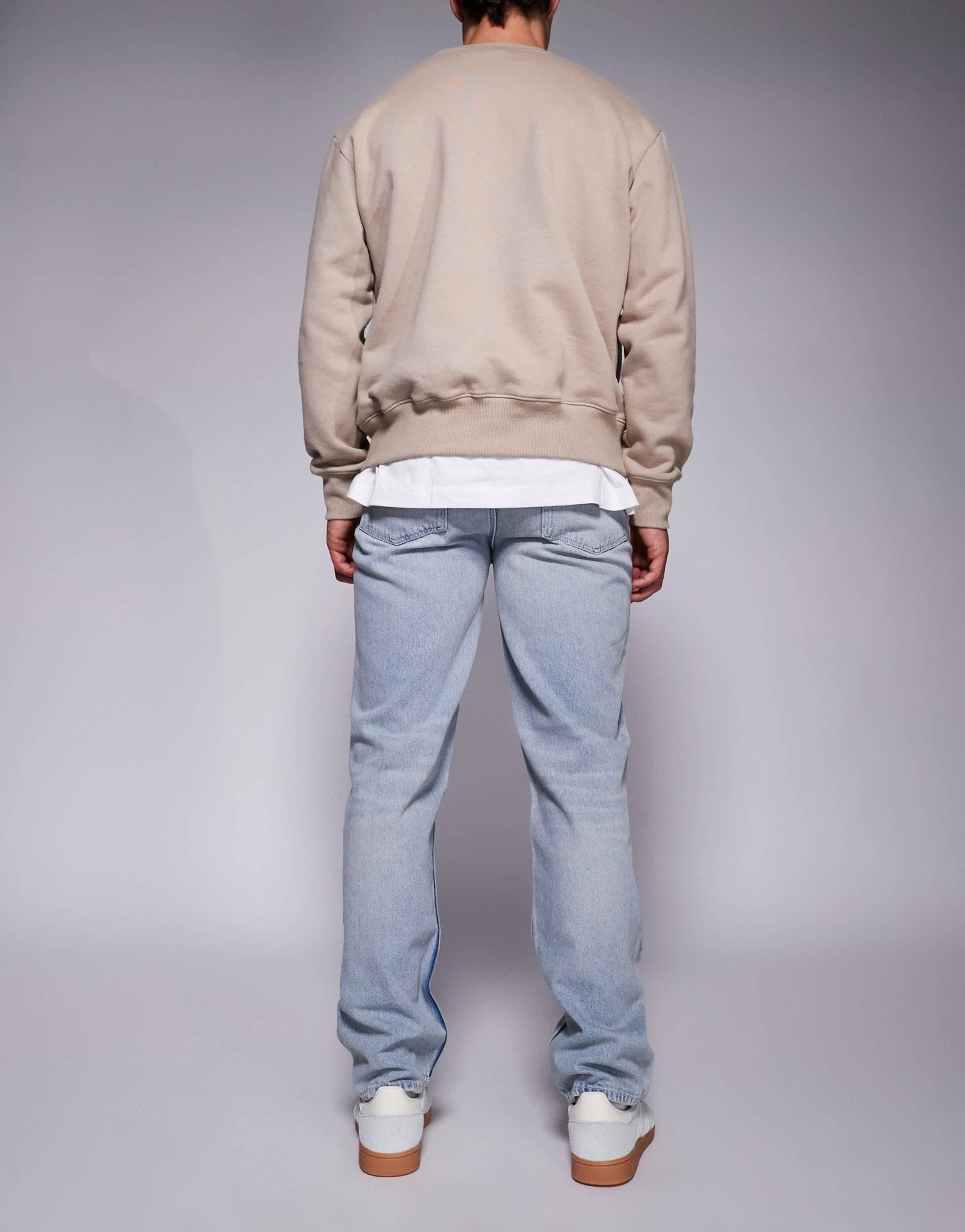 ASOS DESIGN straight leg jeans in light wash blue - ASOS Sample Sale EU Store