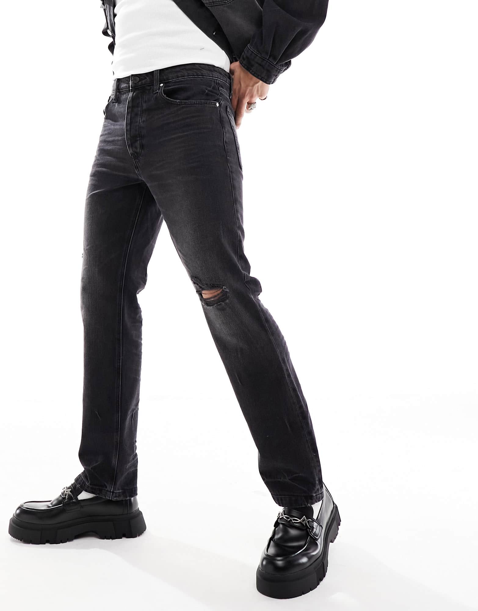 ASOS DESIGN straight leg jeans with knee rip in vintage washed black - ASOS Sample Sale EU Store