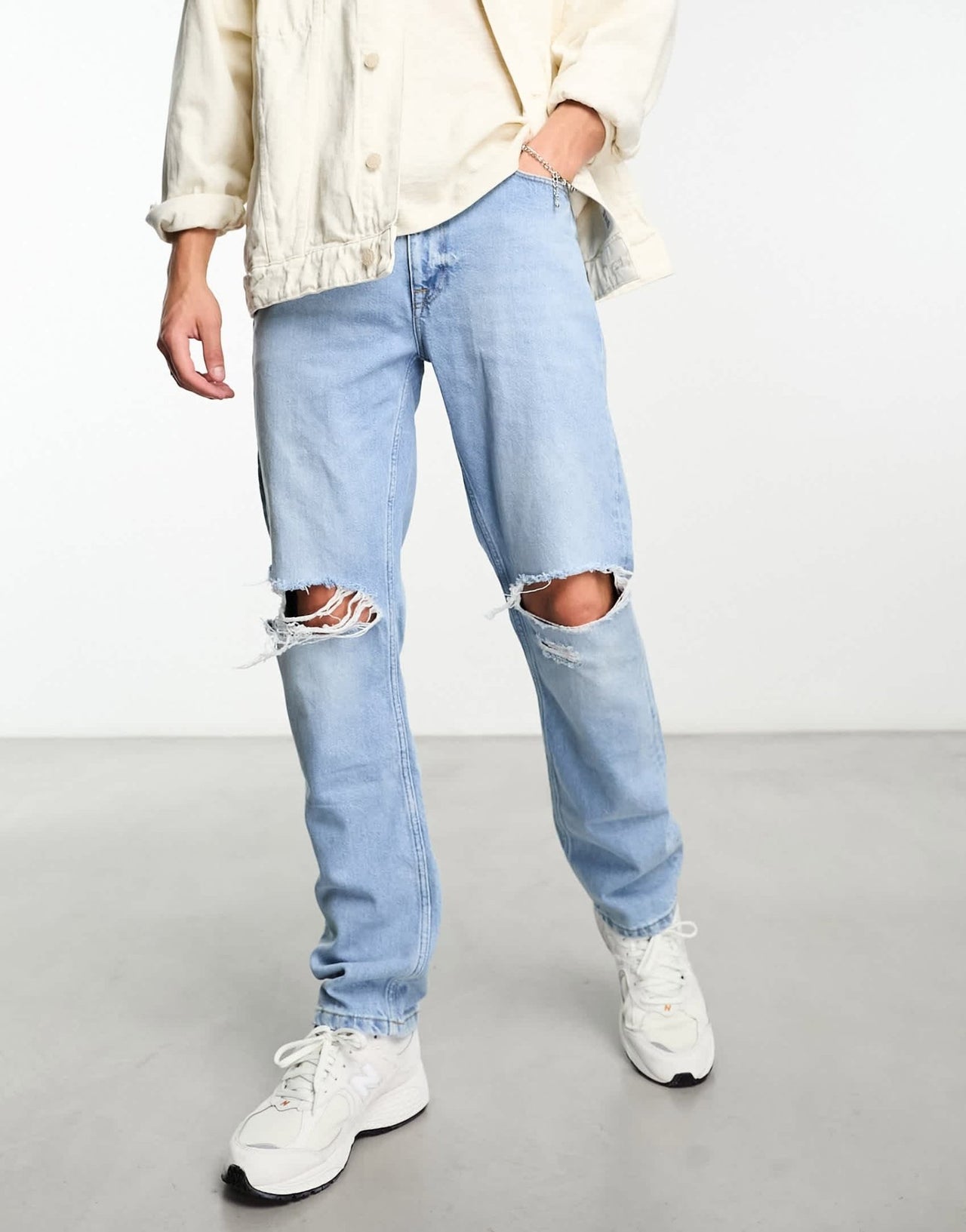 ASOS DESIGN straight leg jeans with rips in light blue wash - ASOS Sample Sale EU Store