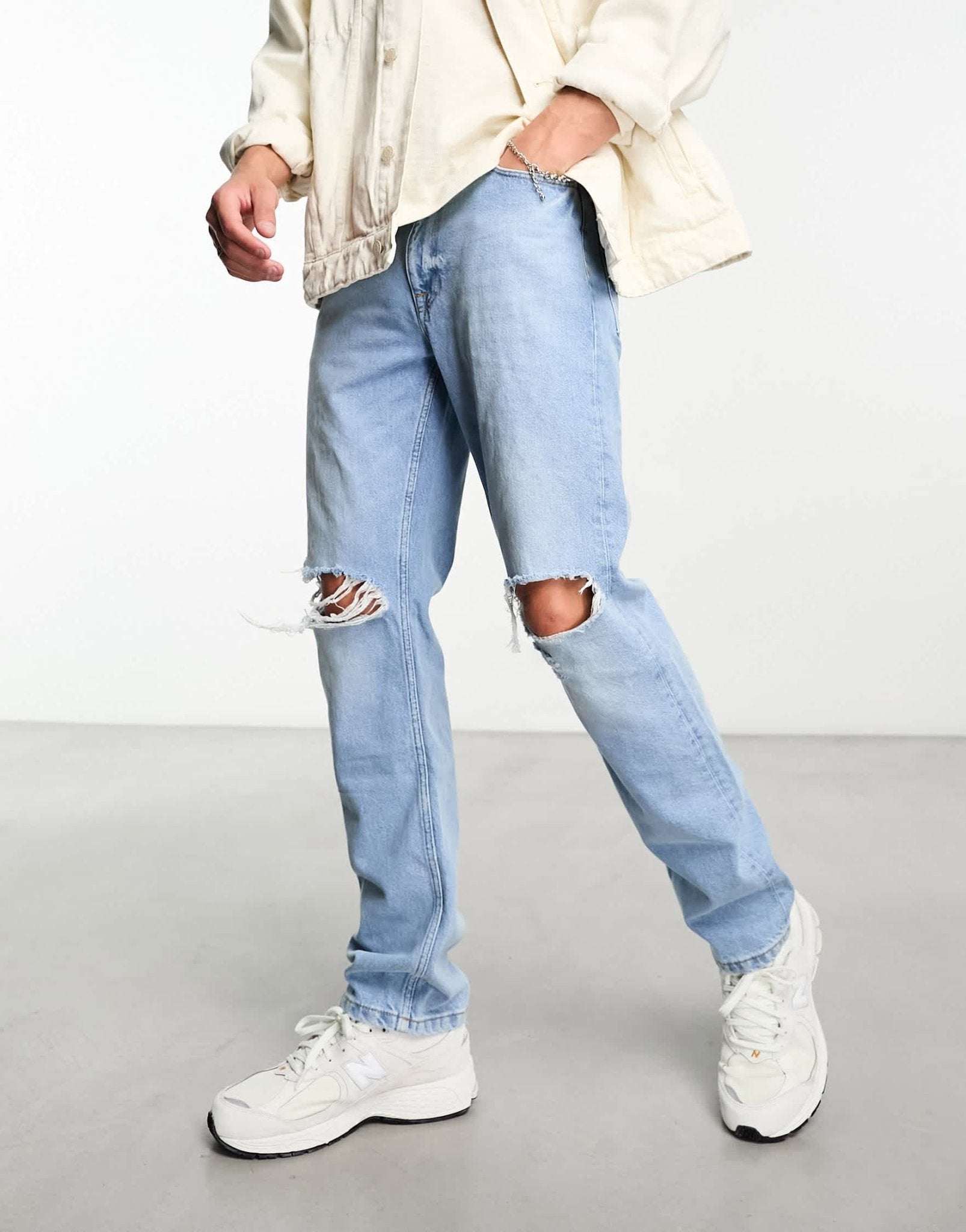 ASOS DESIGN straight leg jeans with rips in light blue wash - ASOS Sample Sale EU Store