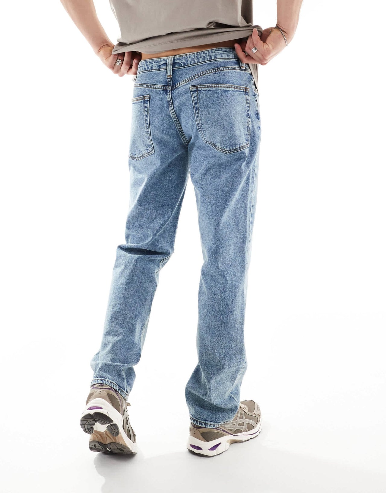 ASOS DESIGN straight leg jeans with stretch in mid wash blue - ASOS Sample Sale EU Store