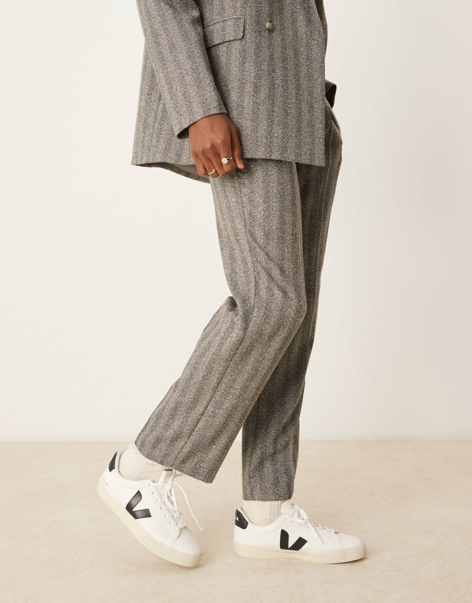 ASOS DESIGN straight leg suit trousers in charcoal herringbone - ASOS Sample Sale EU Store