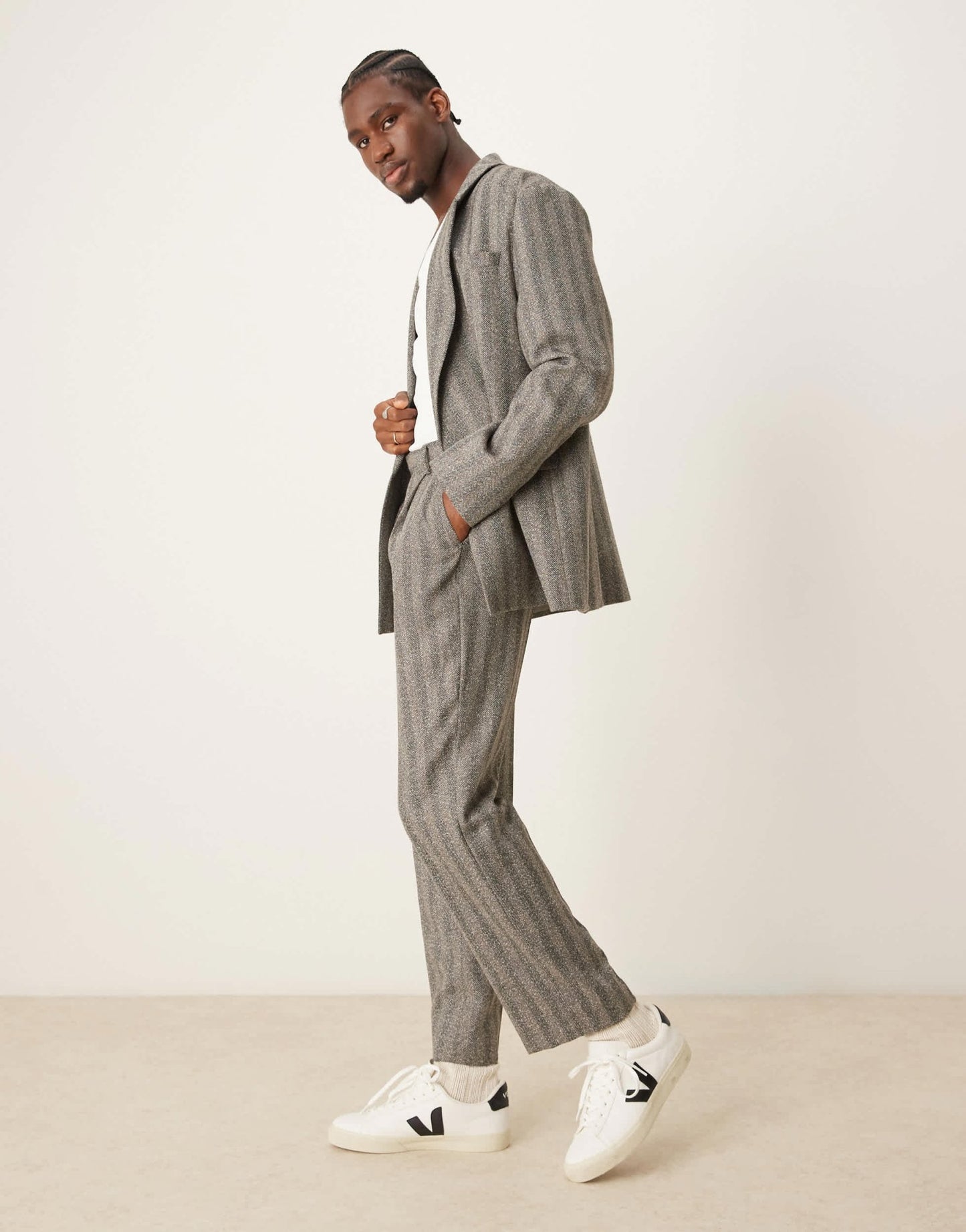 ASOS DESIGN straight leg suit trousers in charcoal herringbone - ASOS Sample Sale EU Store