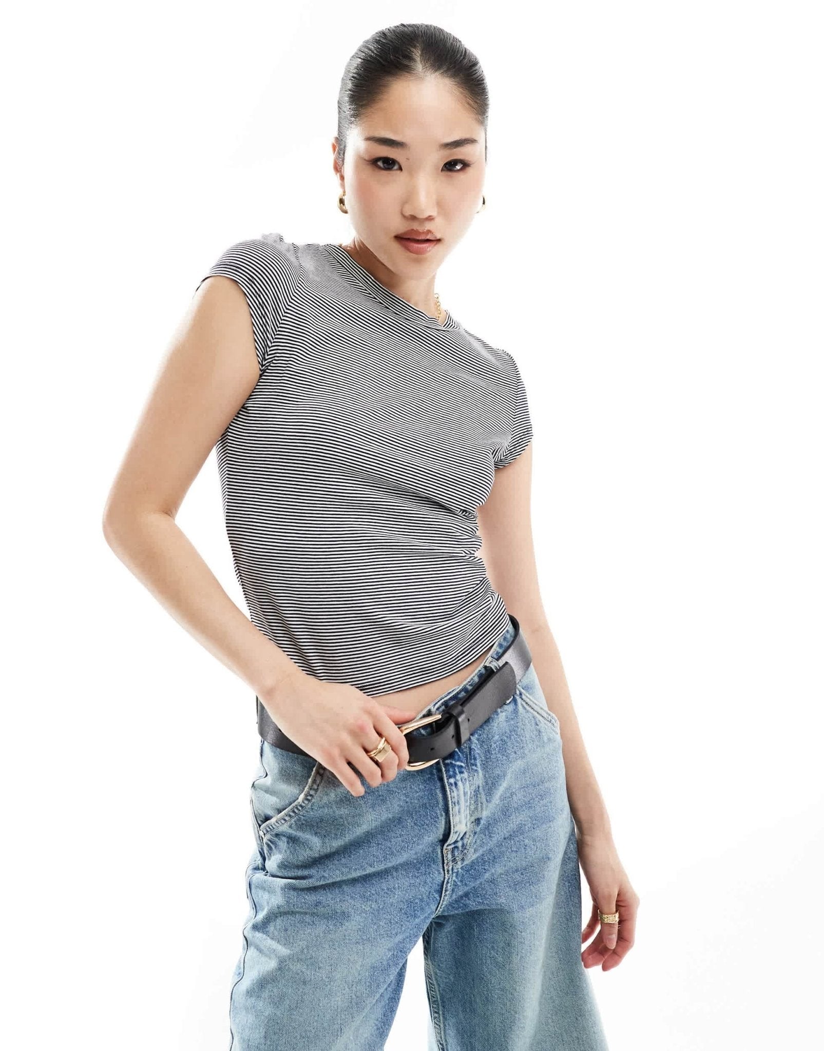 ASOS DESIGN striped baby t-shirt in navy and white - ASOS Sample Sale EU Store