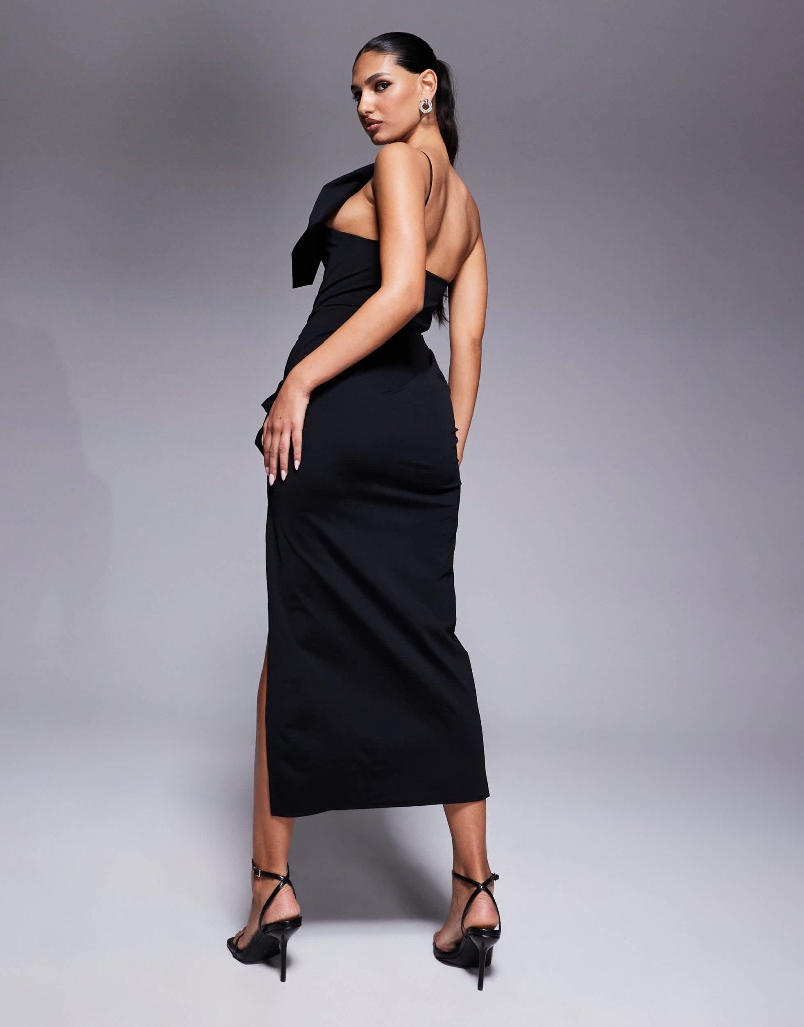 ASOS DESIGN structured manipulated fold midi dress in black - ASOS Sample Sale EU Store