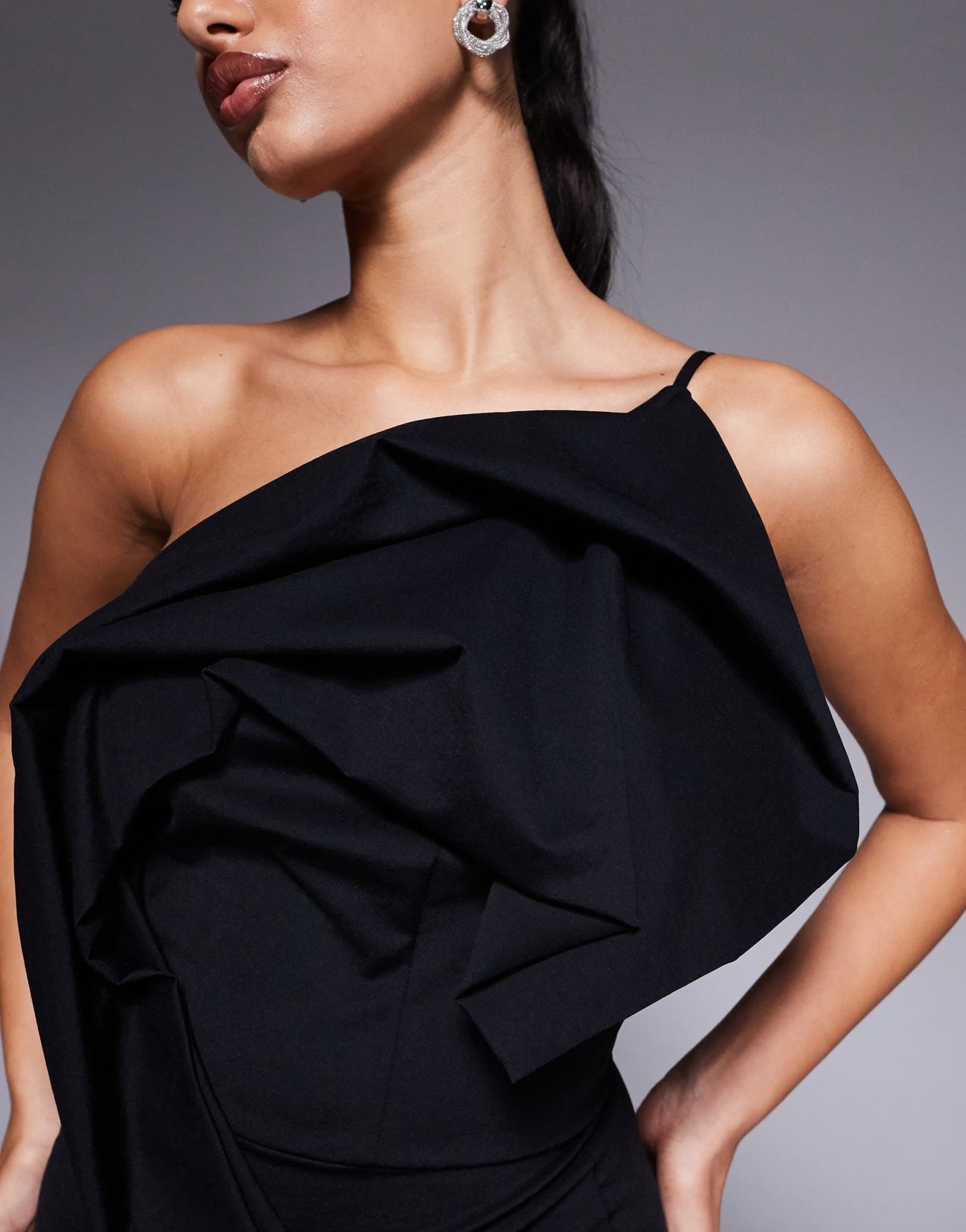 ASOS DESIGN structured manipulated fold midi dress in black - ASOS Sample Sale EU Store