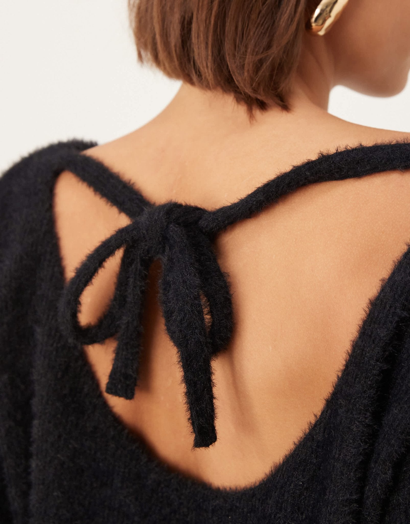 ASOS DESIGN supersoft fluffy slouchy mini jumper dress in black - ASOS Sample Sale EU Store