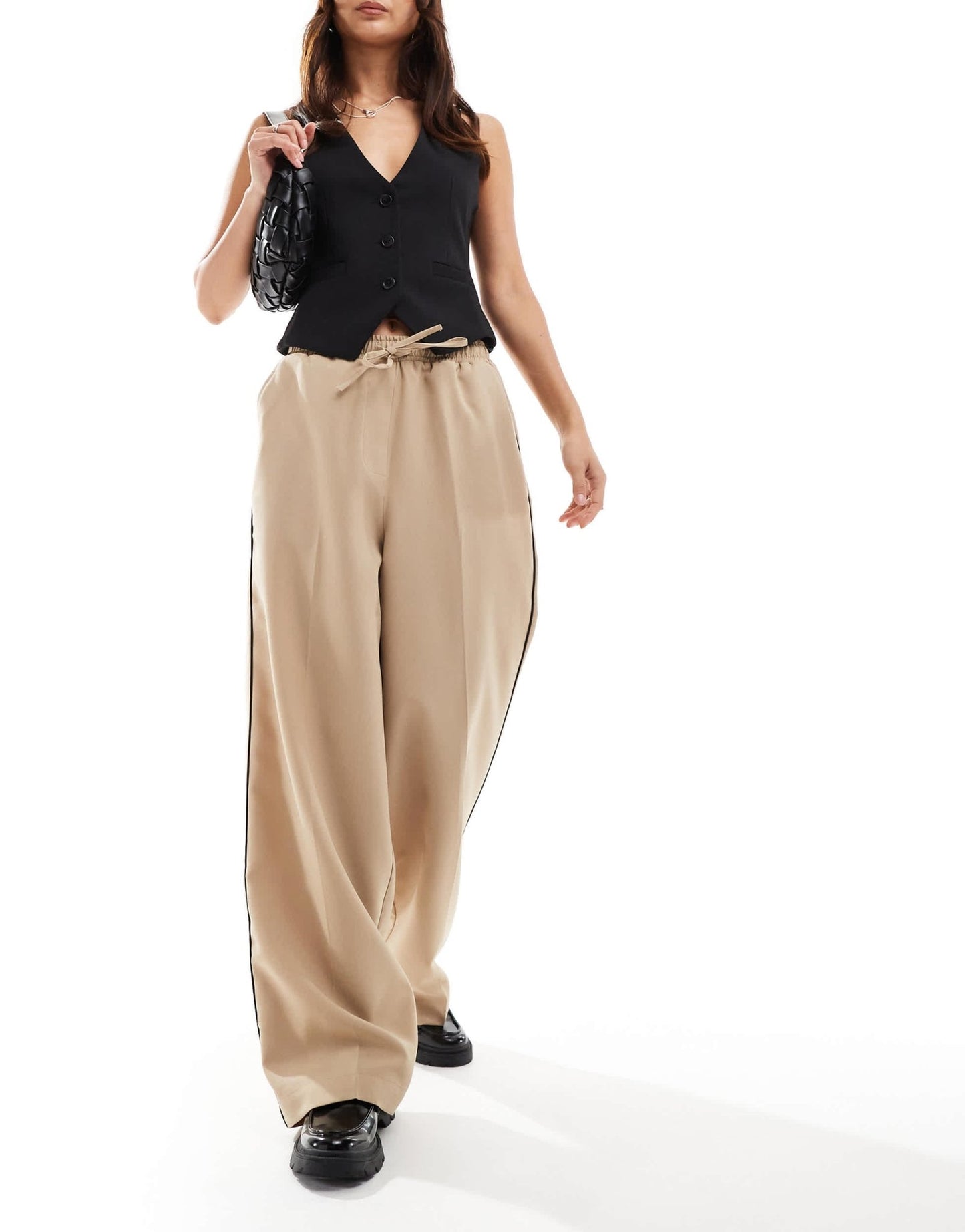 ASOS DESIGN tailored pull on trouser with piping in sand - ASOS Sample Sale EU Store