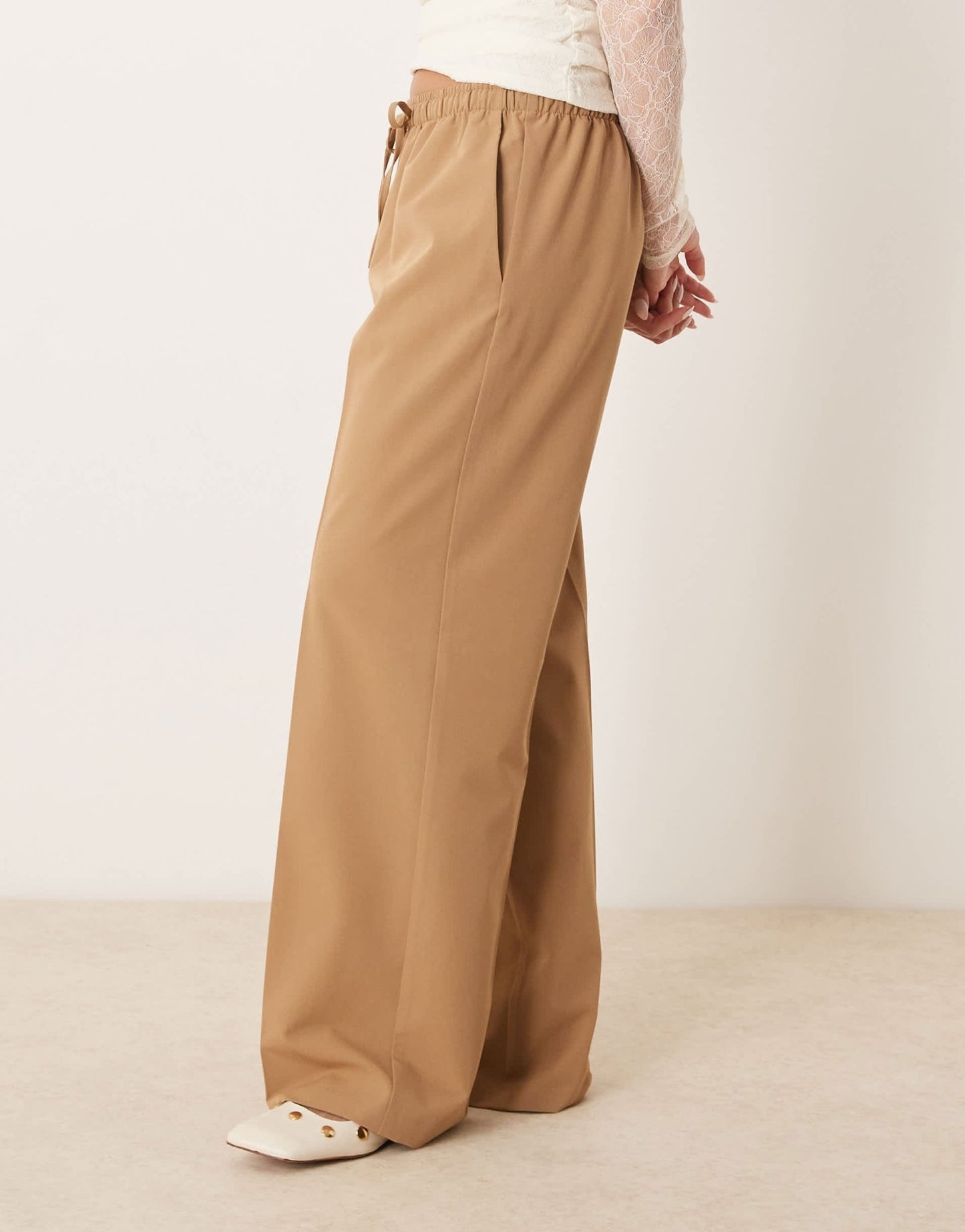 ASOS DESIGN tailored pull on trousers in camel - ASOS Sample Sale EU Store