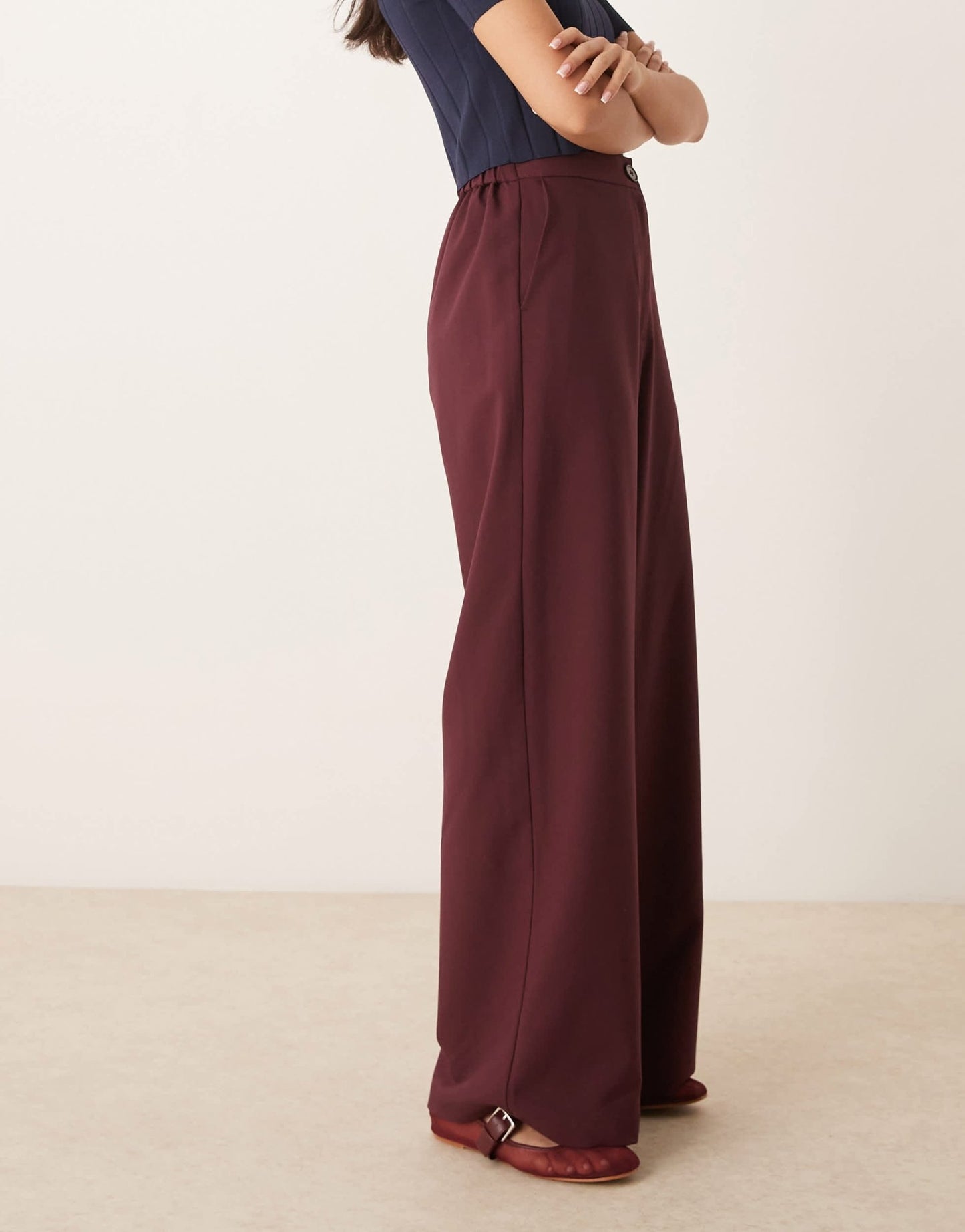 ASOS DESIGN tailored relaxed straight leg trousers in dark cherry - ASOS Sample Sale EU Store