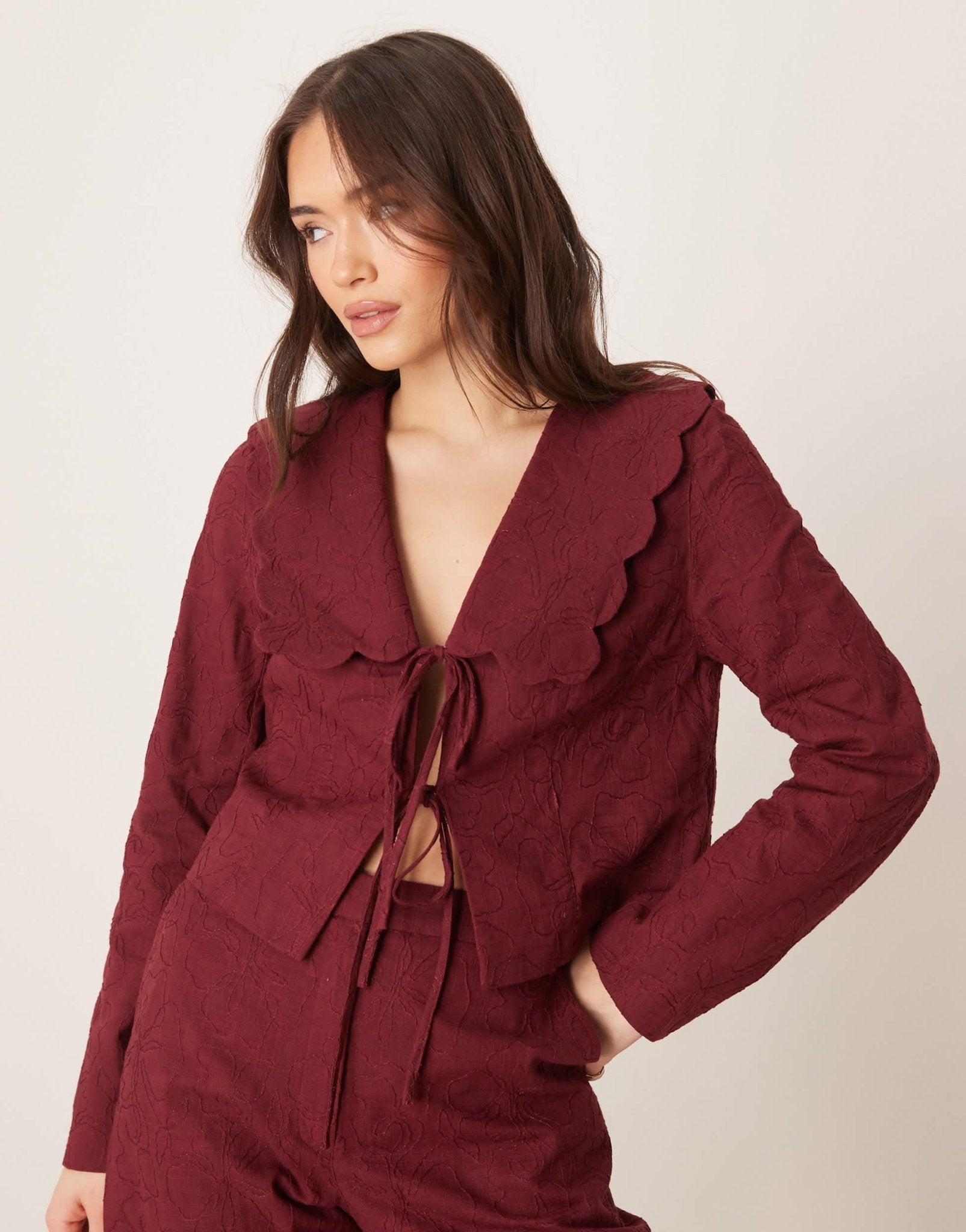 ASOS DESIGN tailored scallop collar tie front jacket co - ord in dark cherry - ASOS Sample Sale EU Store