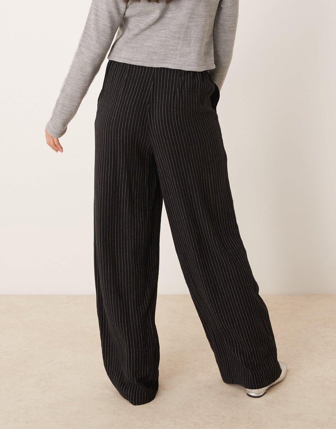 ASOS DESIGN tailored wide leg dad trousers in black pinstripe - ASOS Sample Sale EU Store