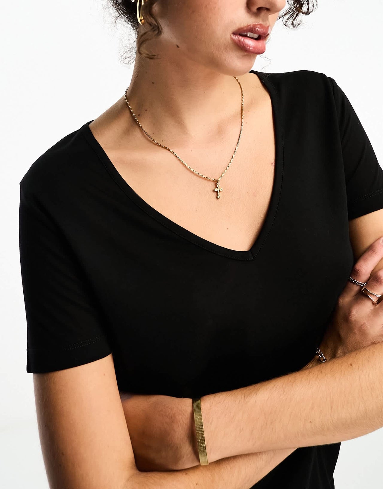 ASOS DESIGN Tall relaxed v neck t-shirt in black - ASOS Sample Sale EU Store