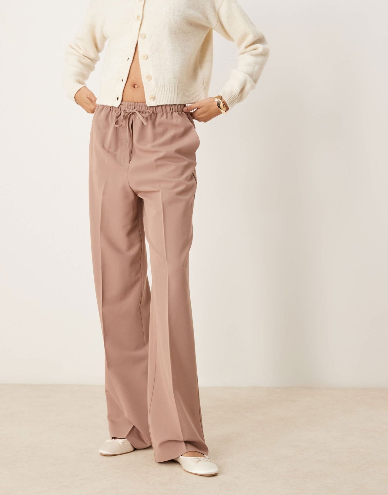 ASOS DESIGN Tall tailored pull on trousers in mink - ASOS Sample Sale EU Store