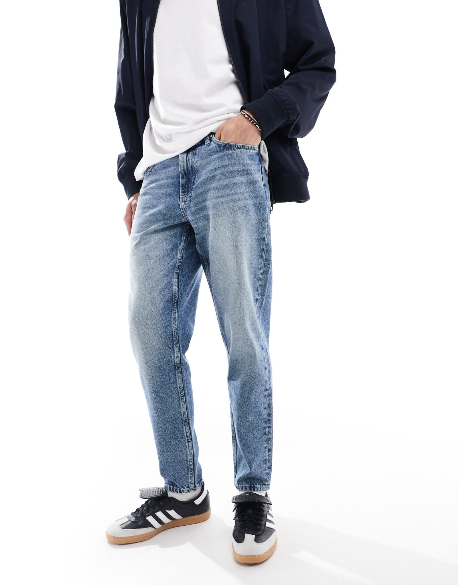 ASOS DESIGN tapered fit jeans in mid wash blue - ASOS Sample Sale EU Store