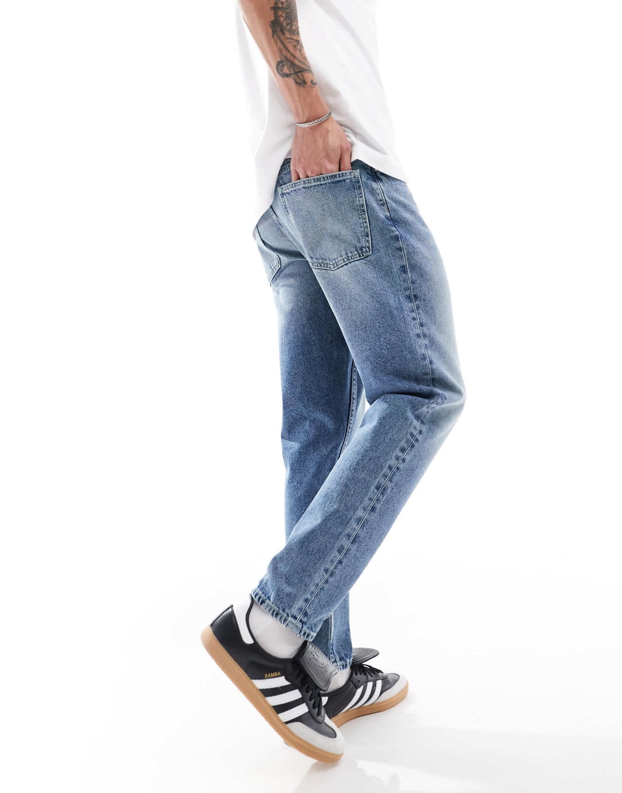 ASOS DESIGN tapered fit jeans in mid wash blue - ASOS Sample Sale EU Store