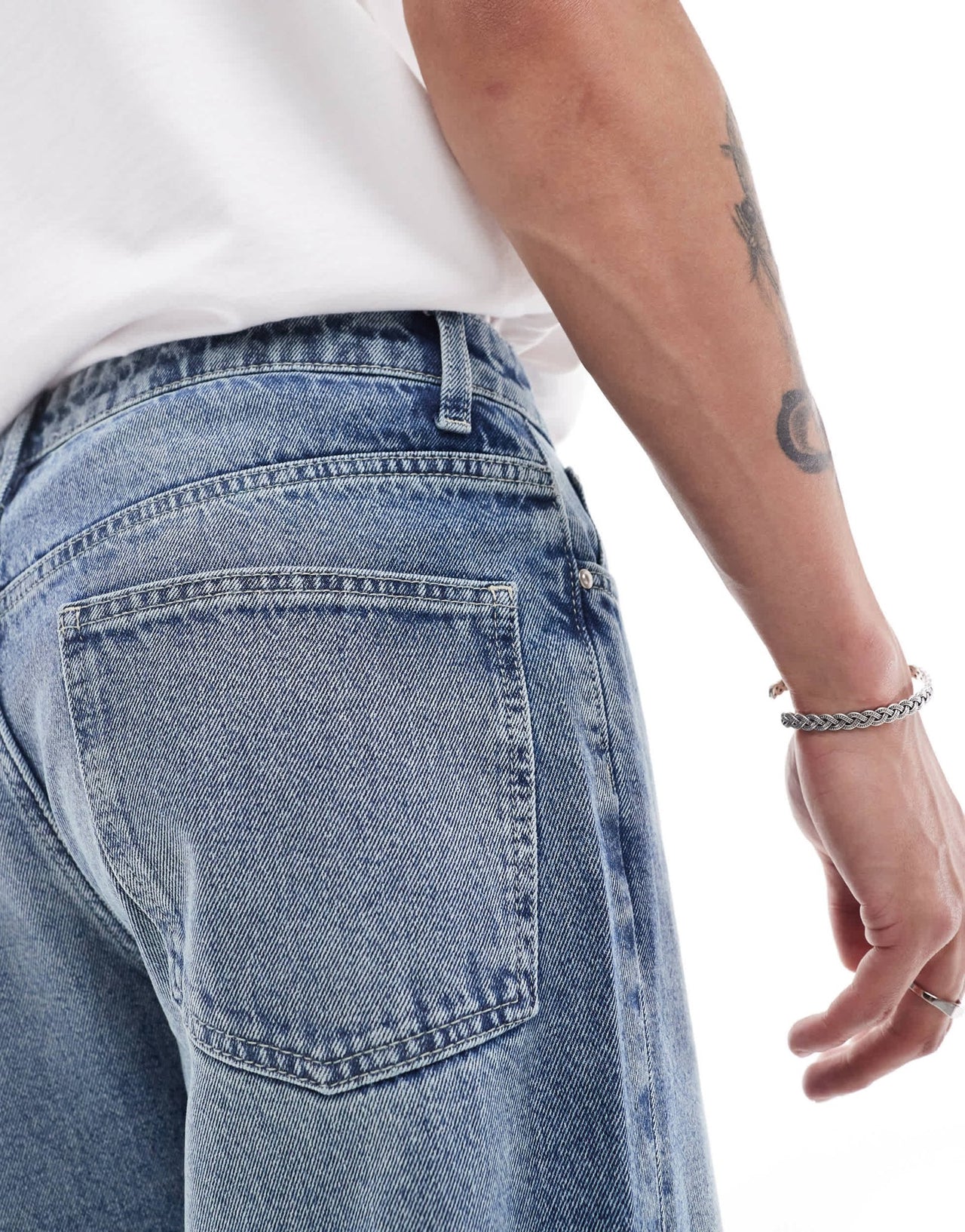 ASOS DESIGN tapered fit jeans in mid wash blue - ASOS Sample Sale EU Store