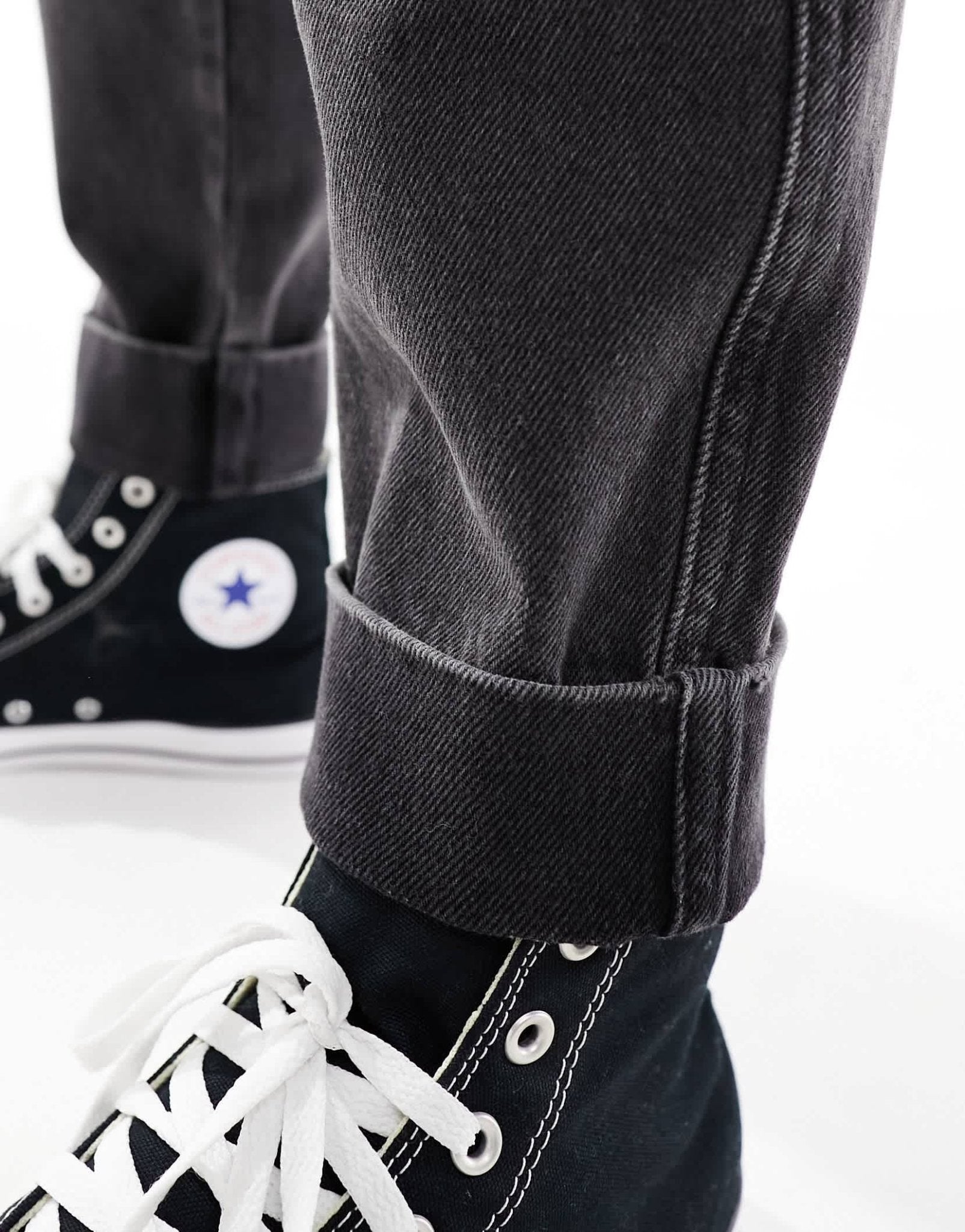 ASOS DESIGN tapered fit turn up jeans with pleats in washed black - ASOS Sample Sale EU Store