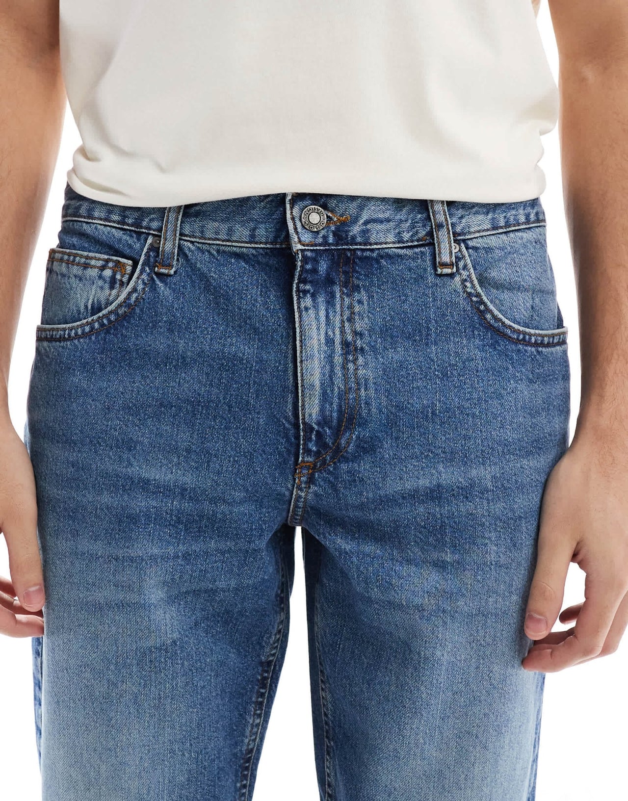 ASOS DESIGN tapered jeans in tinted dark wash blue - ASOS Sample Sale EU Store