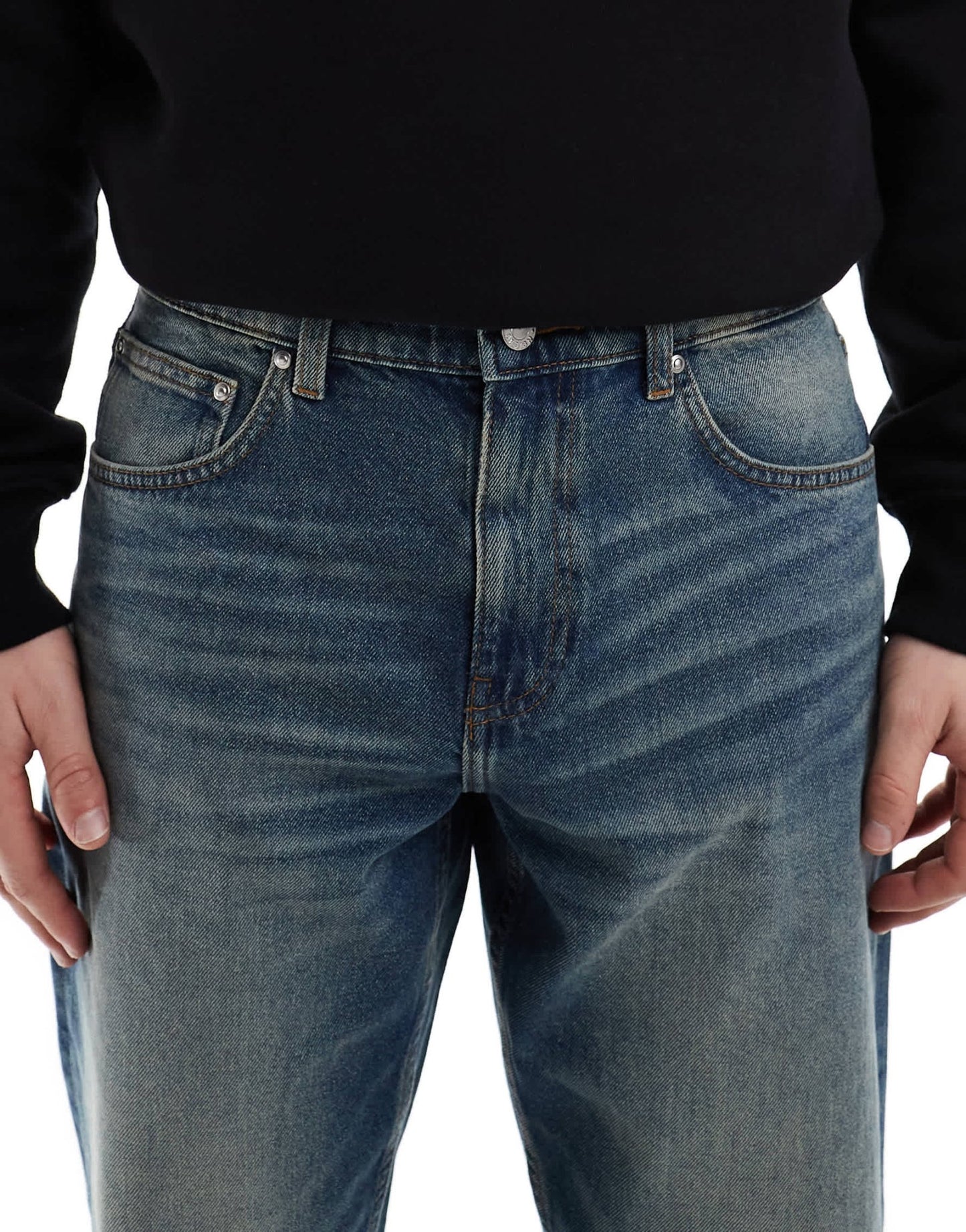 ASOS DESIGN tapered jeans with vintage tint in dark wash blue - ASOS Sample Sale EU Store