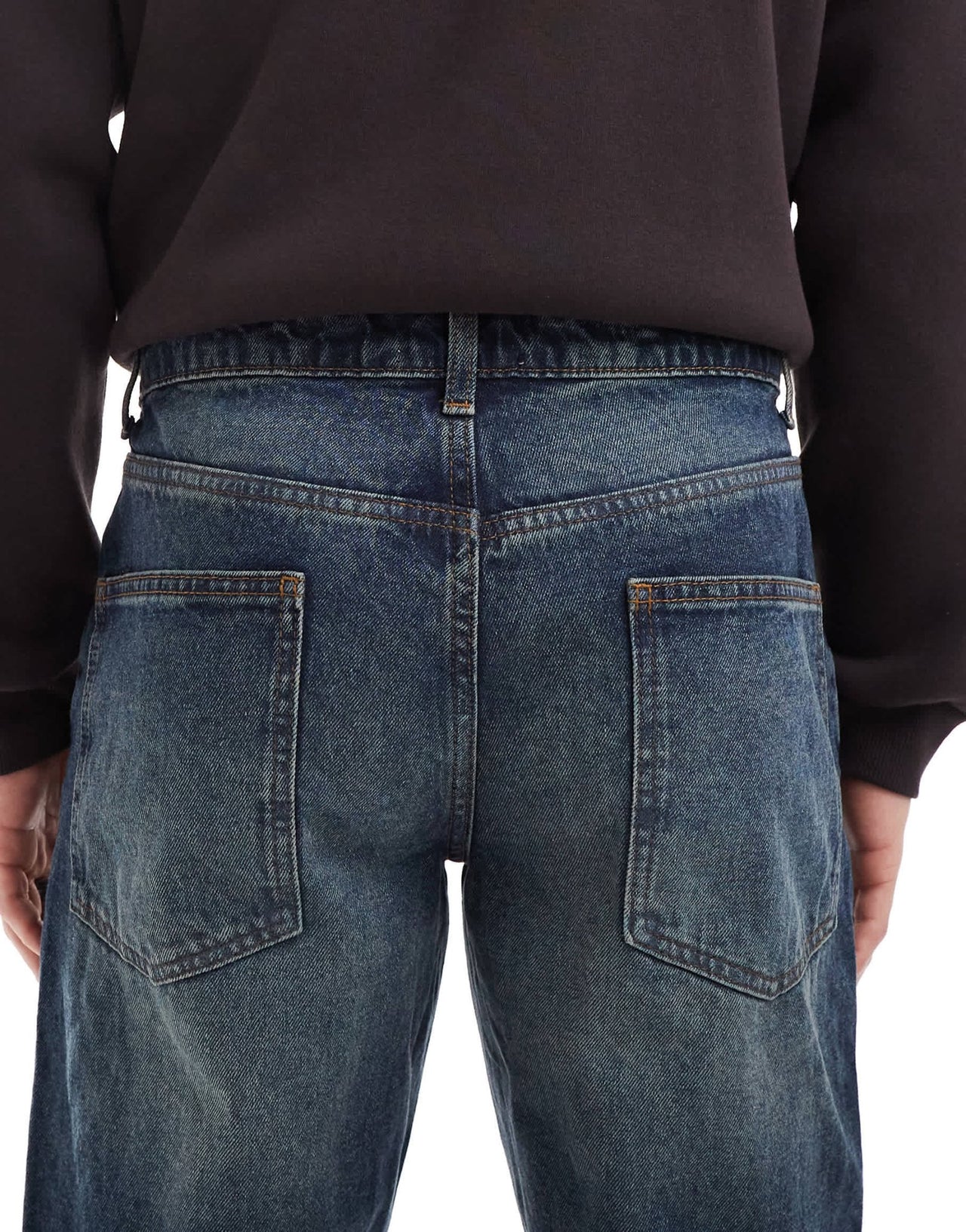 ASOS DESIGN tapered jeans with vintage tint in dark wash blue - ASOS Sample Sale EU Store
