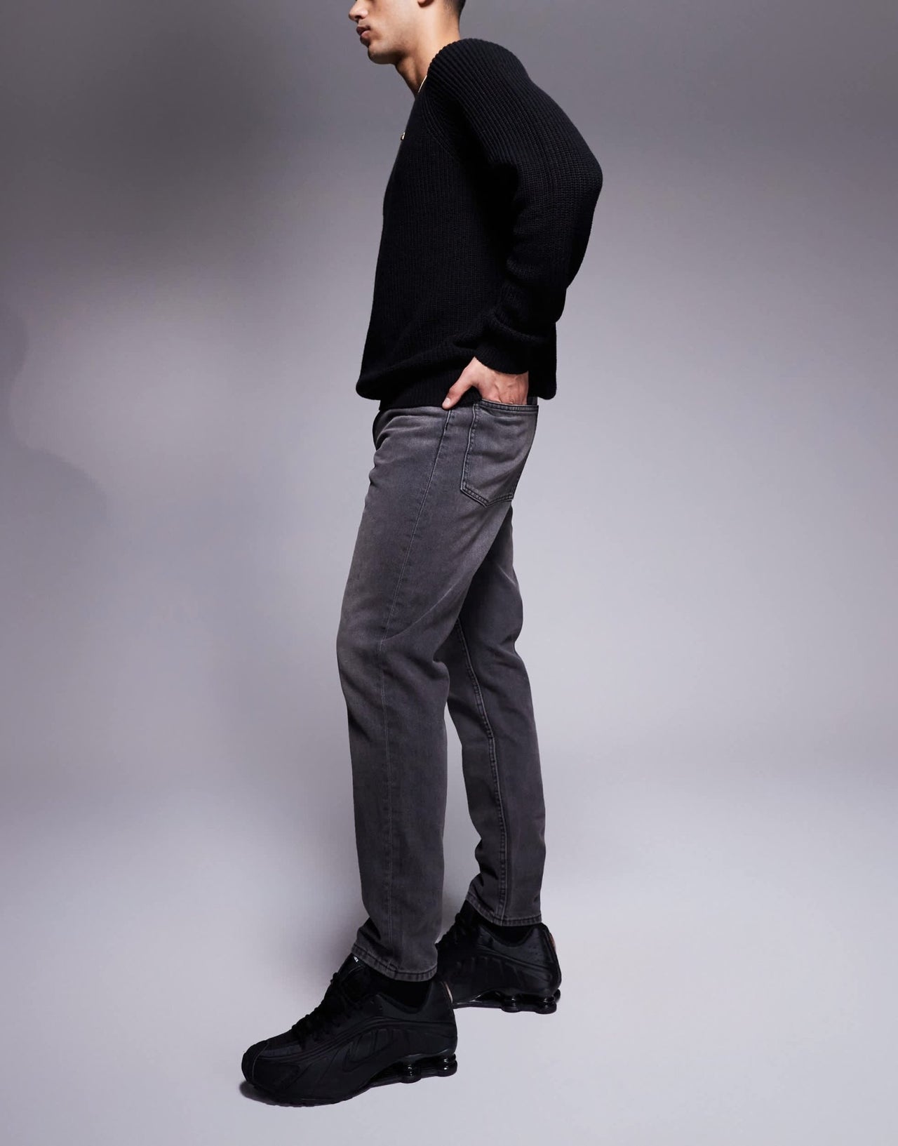 ASOS DESIGN tapered jeans with vintage tint in washed black - ASOS Sample Sale EU Store
