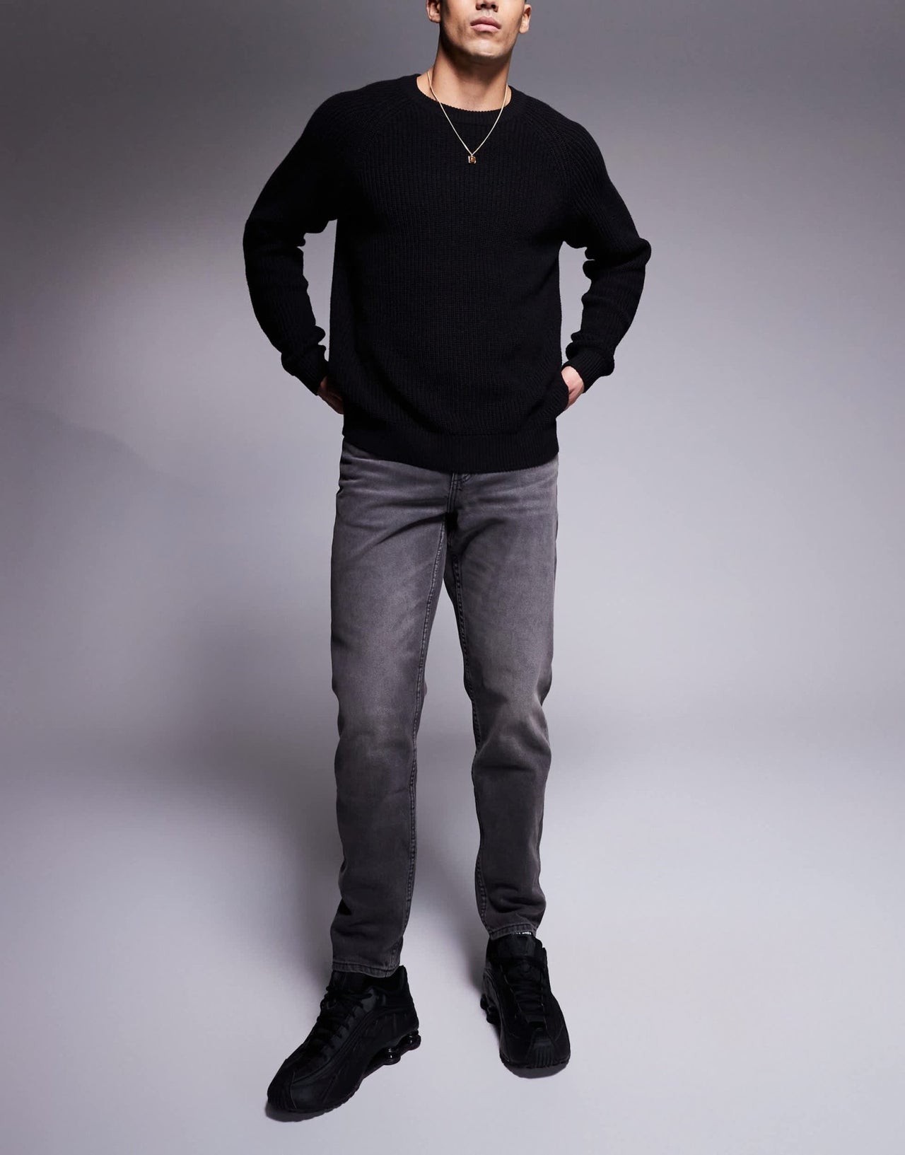 ASOS DESIGN tapered jeans with vintage tint in washed black - ASOS Sample Sale EU Store