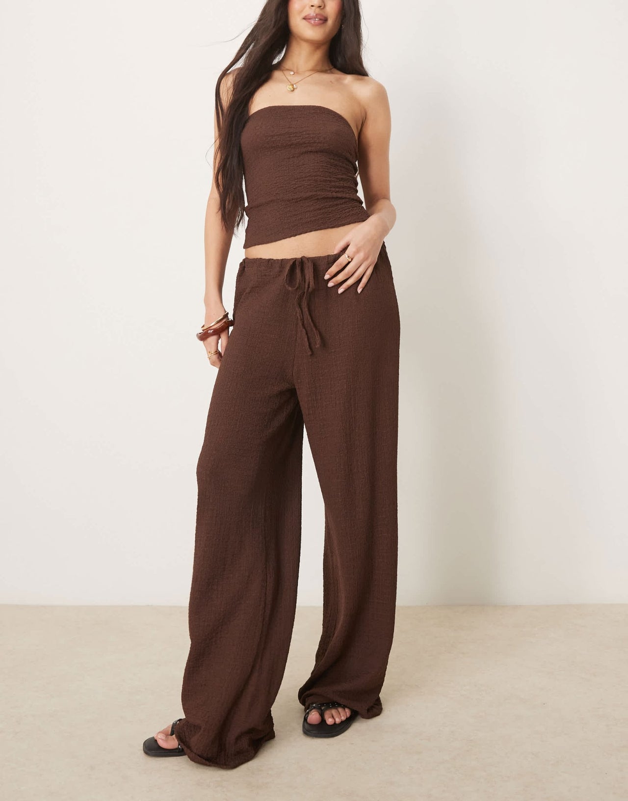 ASOS DESIGN textured wide leg trouser co - ord in chocolate - ASOS Sample Sale EU Store
