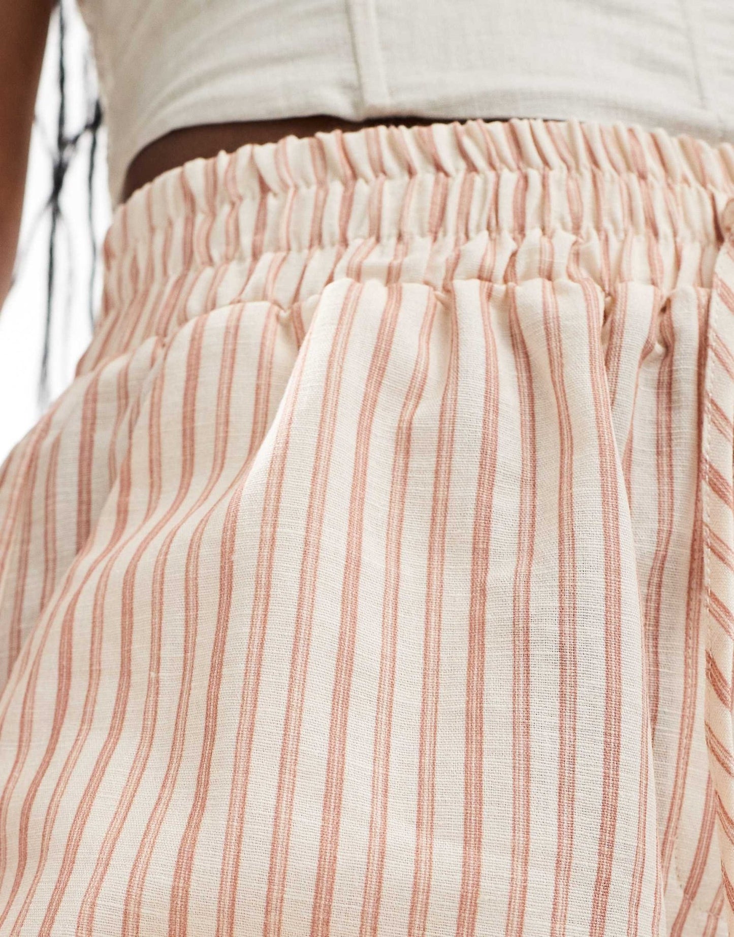 ASOS DESIGN tie waist pull on short with linen in brown & cream stripe - ASOS Sample Sale EU Store