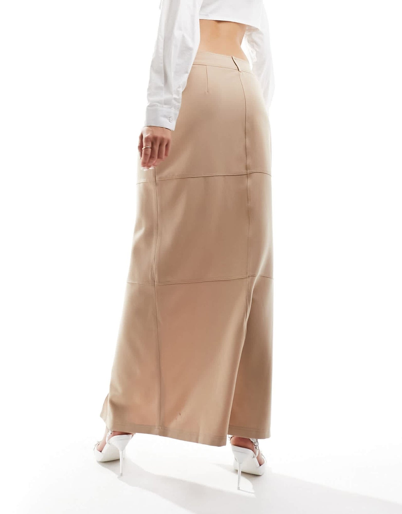 ASOS DESIGN utility maxi skirt with bellow pocket details in tan - ASOS Sample Sale EU Store