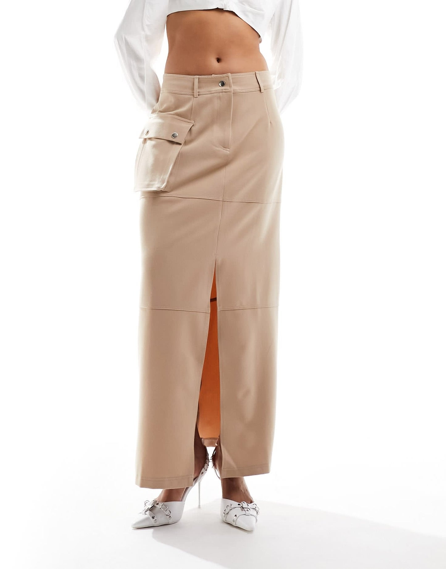 ASOS DESIGN utility maxi skirt with bellow pocket details in tan - ASOS Sample Sale EU Store