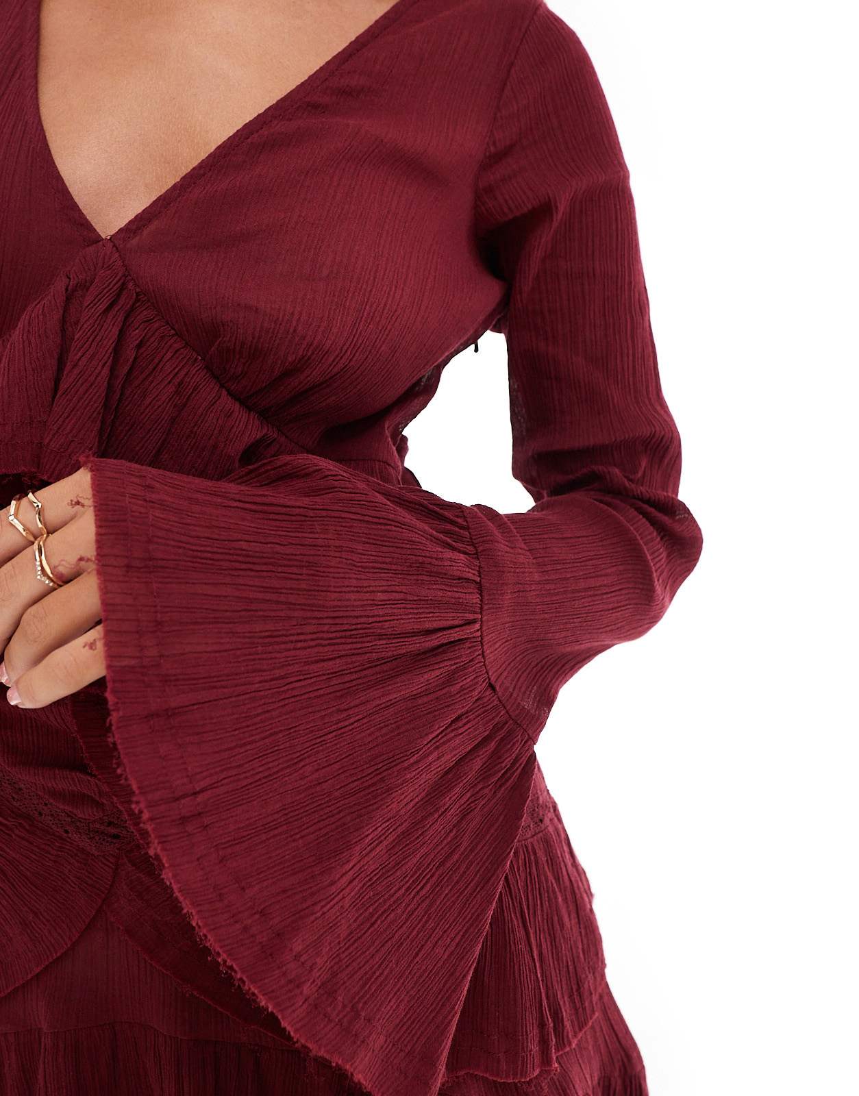 ASOS DESIGN v - neck mini dress with tiered skirt and lace detail in burgundy - ASOS Sample Sale EU Store