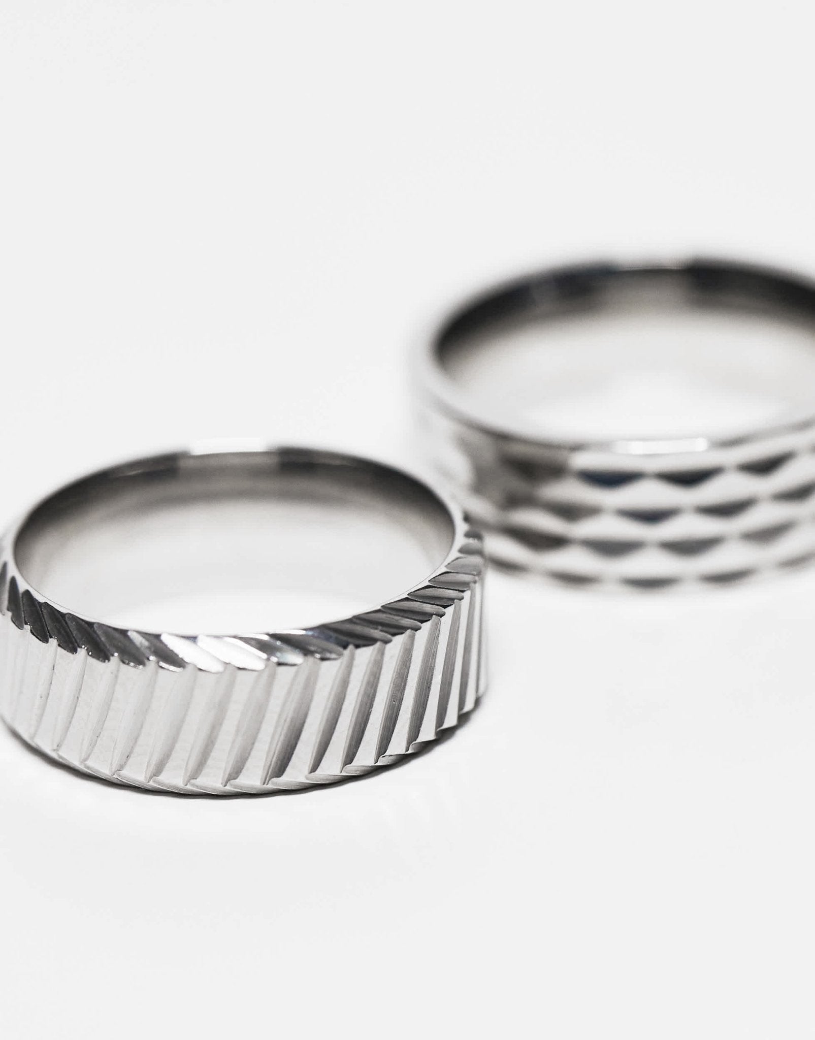 ASOS DESIGN waterproof stainless steel 2 pack groove and faceted band ring set in silver - ASOS Sample Sale EU Store